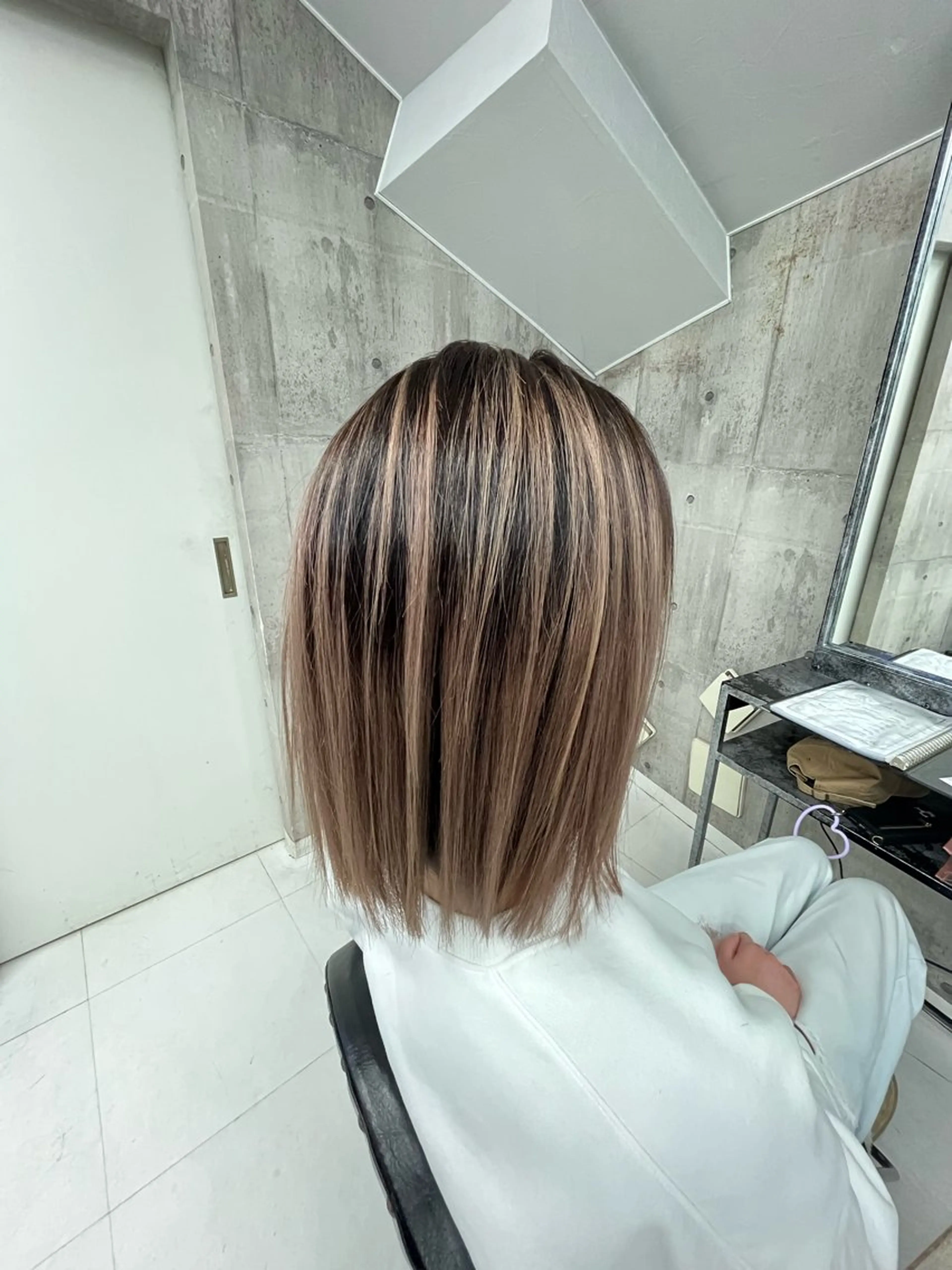 ショート カラー バレイヤージュ ブリーチ グラデーションカラー 外国人風カラー レイヤーカット メンズ特化/パーマ/ 骨格矯正カット/真人のヘアスタイル