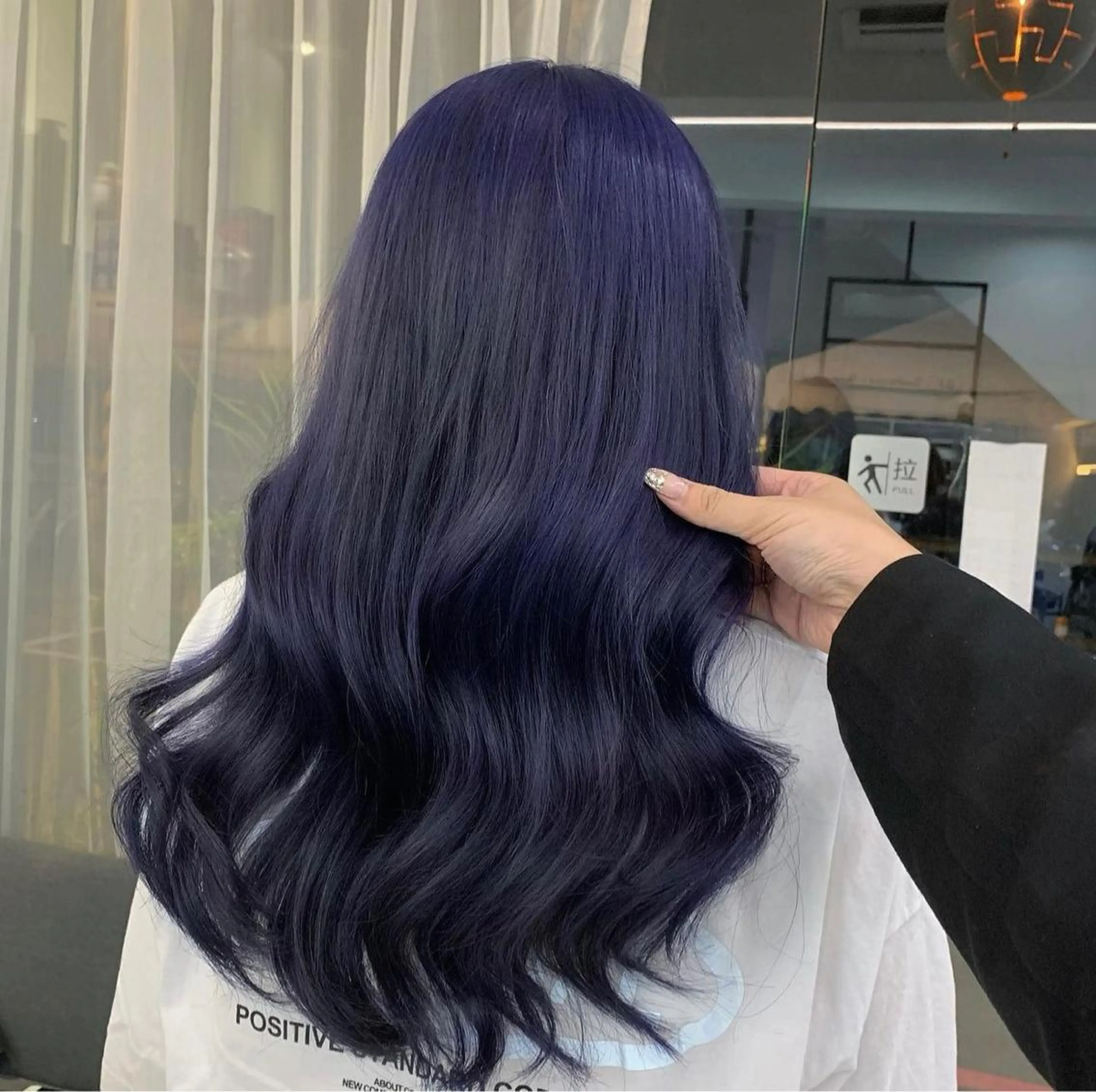 ロング カラー THESALONS所属・🤍ブリーチカラー /寄田龍樹🤍のヘアスタイル