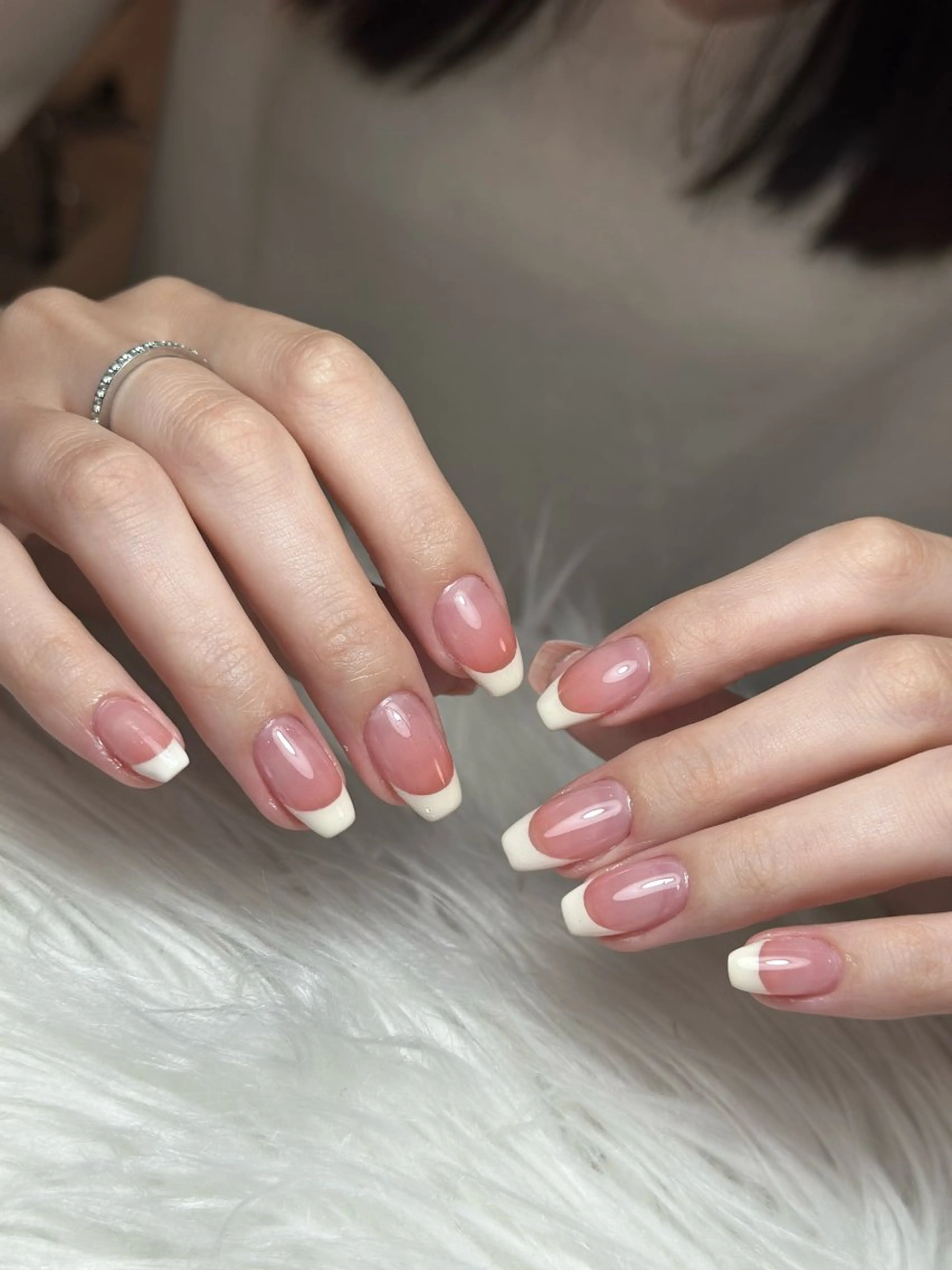 フレンチネイル❤️。ベースパラジェル使います！800色自由選びますの写真