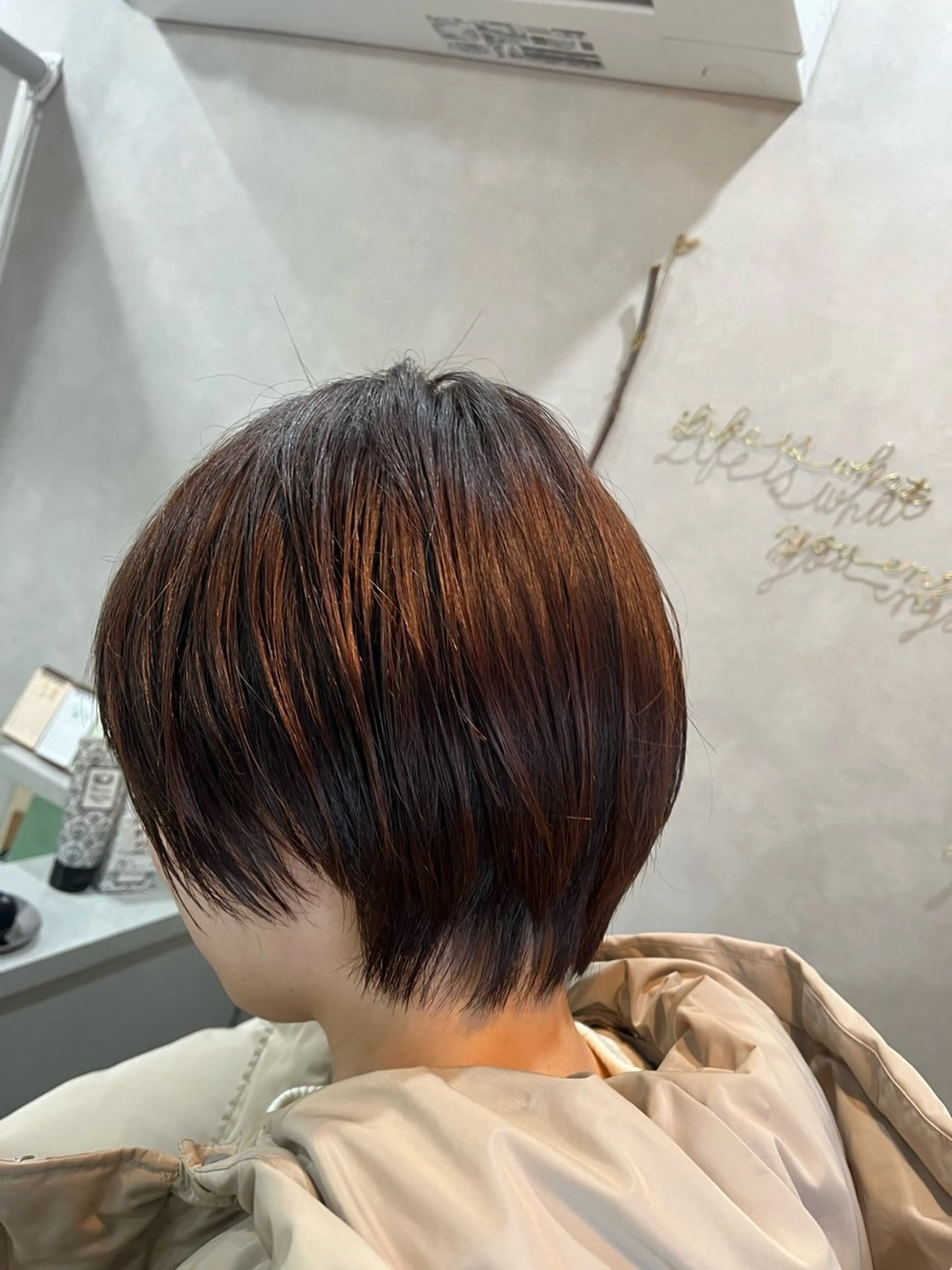 ショート Enne所属・ヤマモト ヒロミのヘアスタイル