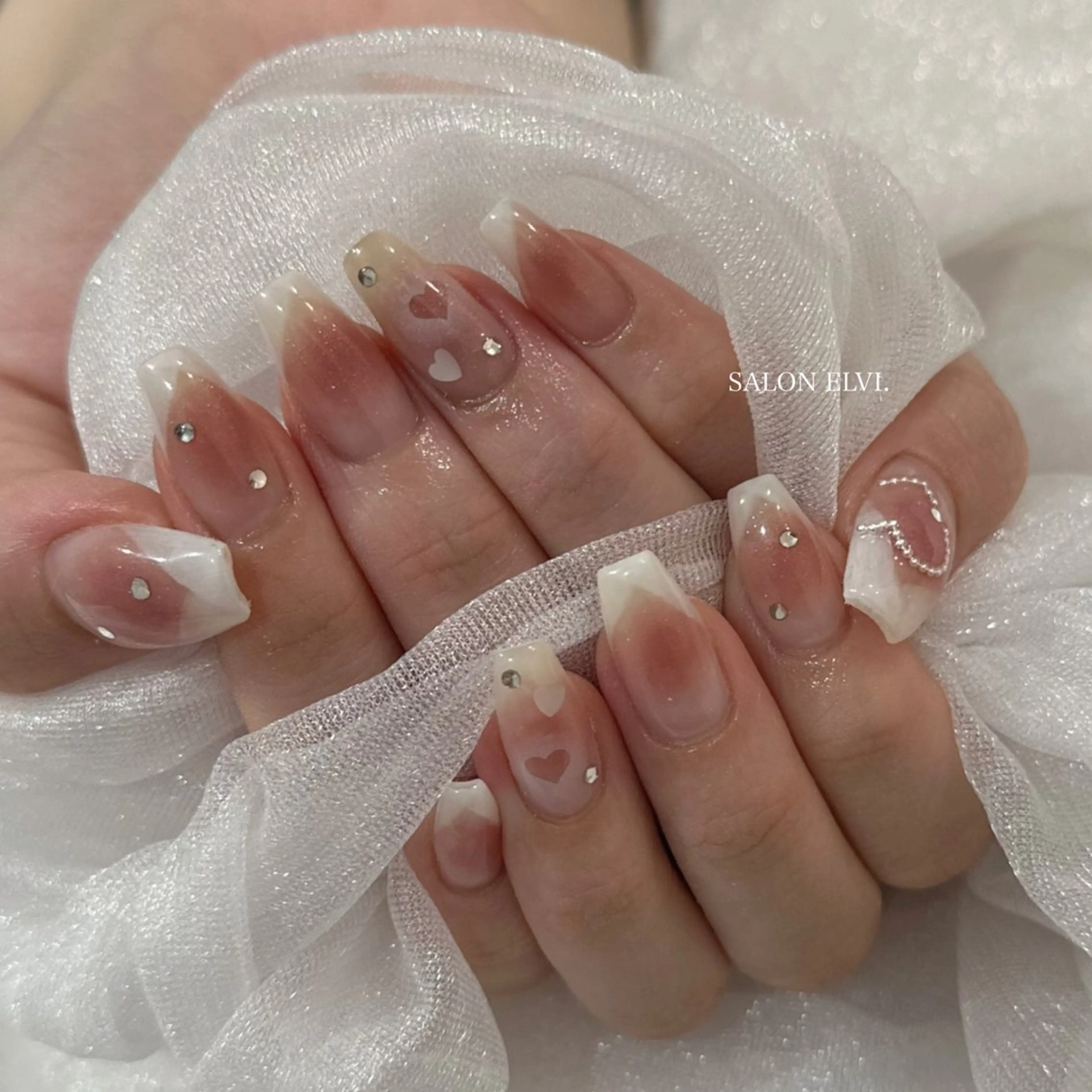 ネイル SALON ELVI.所属・SALON ELVI.のネイルデザイン