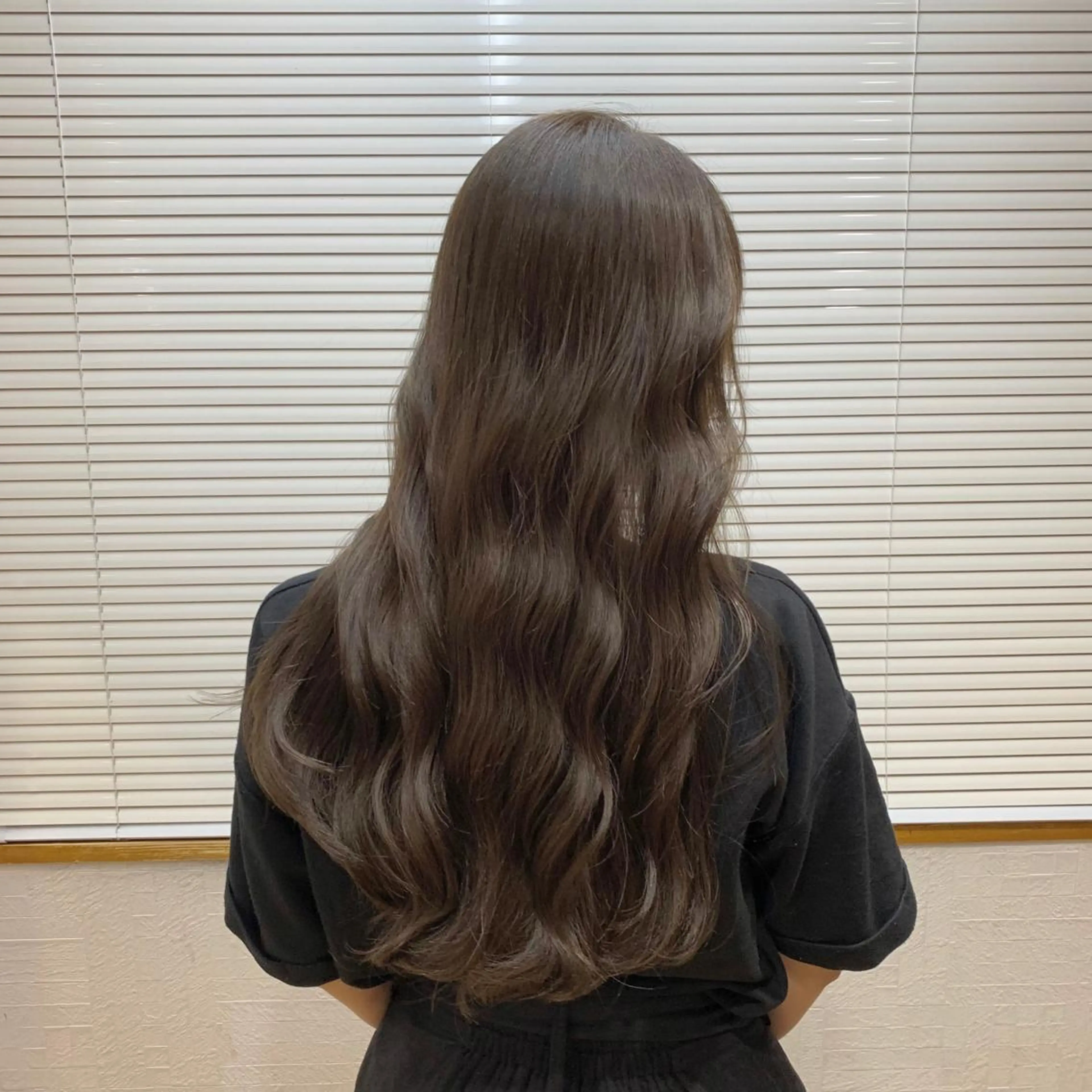 ロング カット ヘアカラー トリートメント little 小濱彰太のヘアスタイル