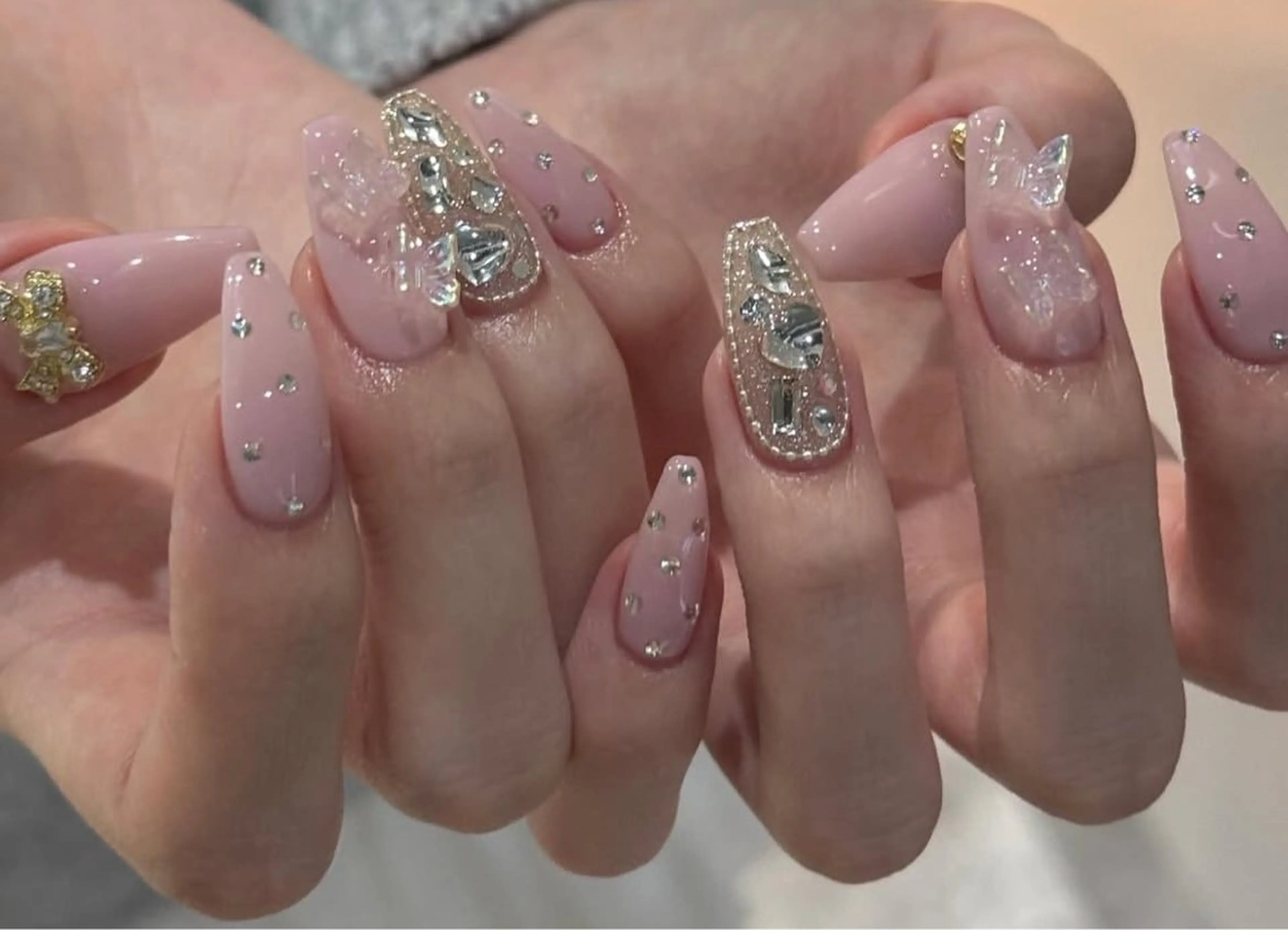 ネイル モナ& あきのネイルデザイン