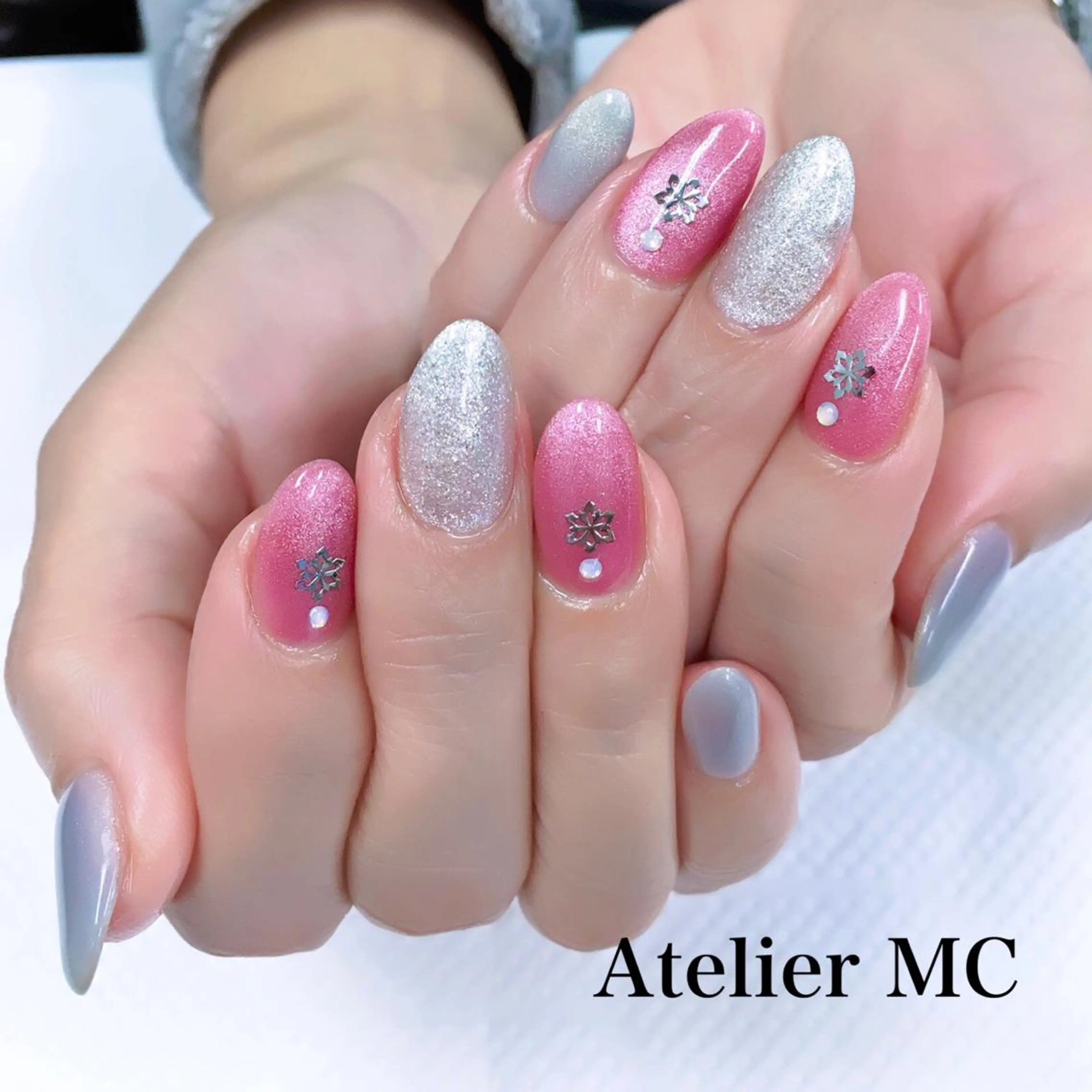 ネイル アトリエ エムシー 【新富町・東銀座】のネイルデザイン