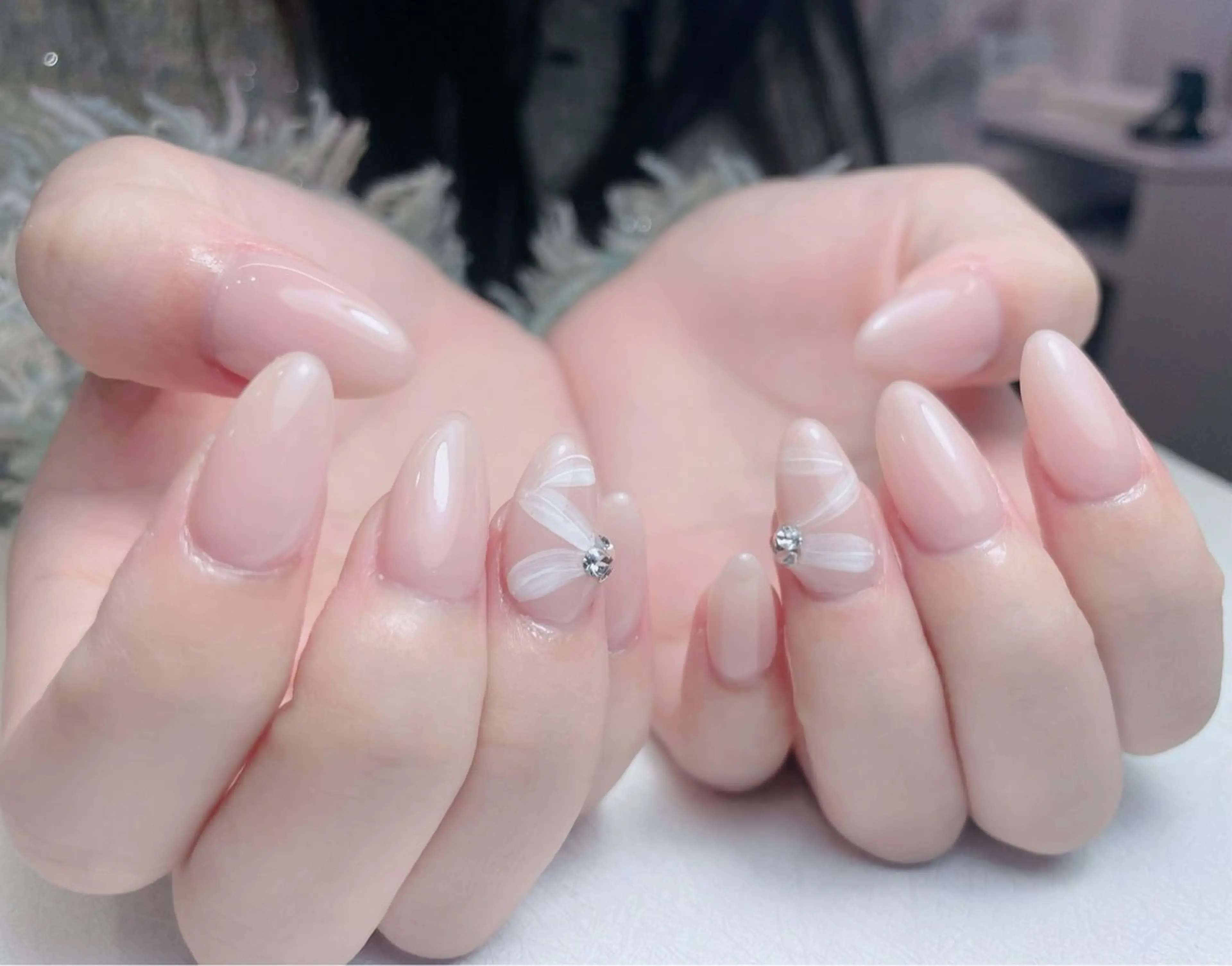 ネイル オーロラネイル フットネイル フレンチネイル ジェルネイル ガラスフレンチ ハンドネイル 中野駅から2分 MEO NAILのネイルデザイン