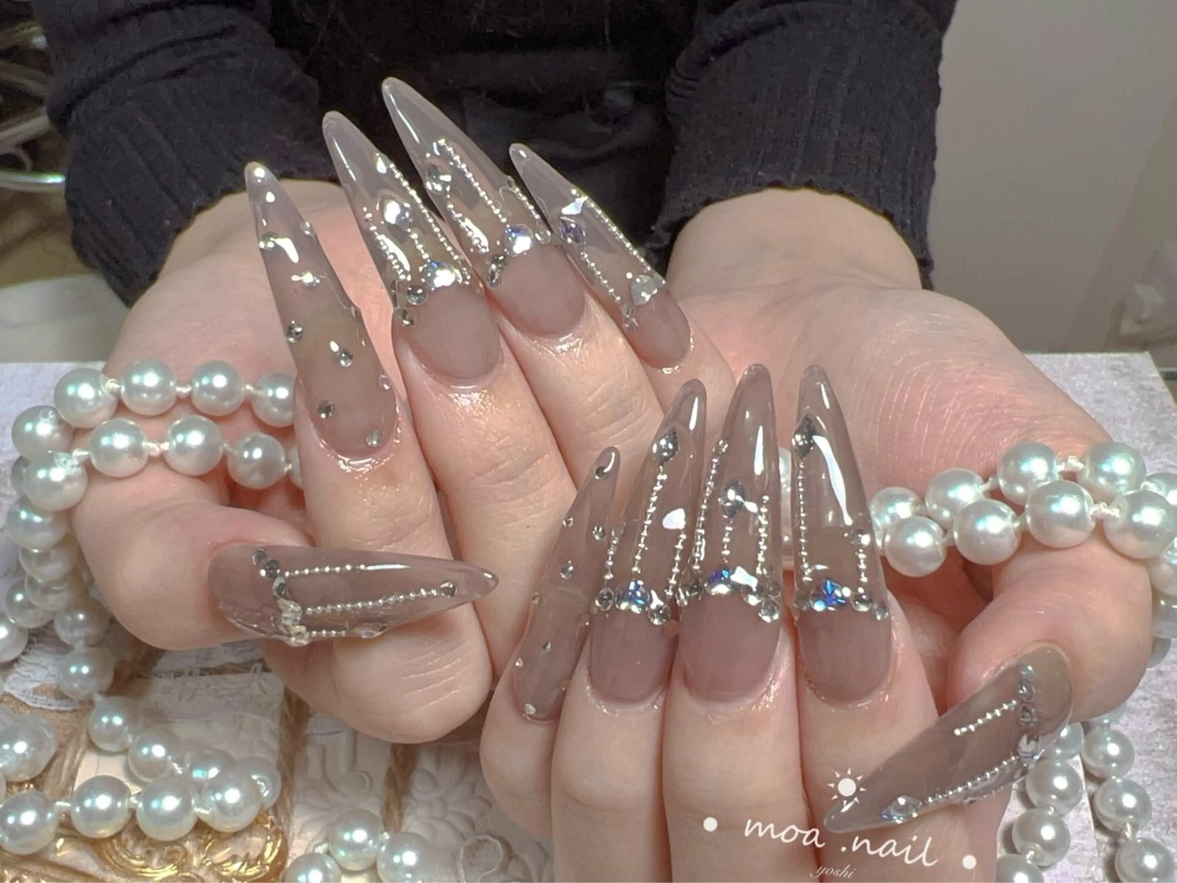 ネイル MOA NAIL所属・MoaNail🫶 Yoshiのネイルデザイン
