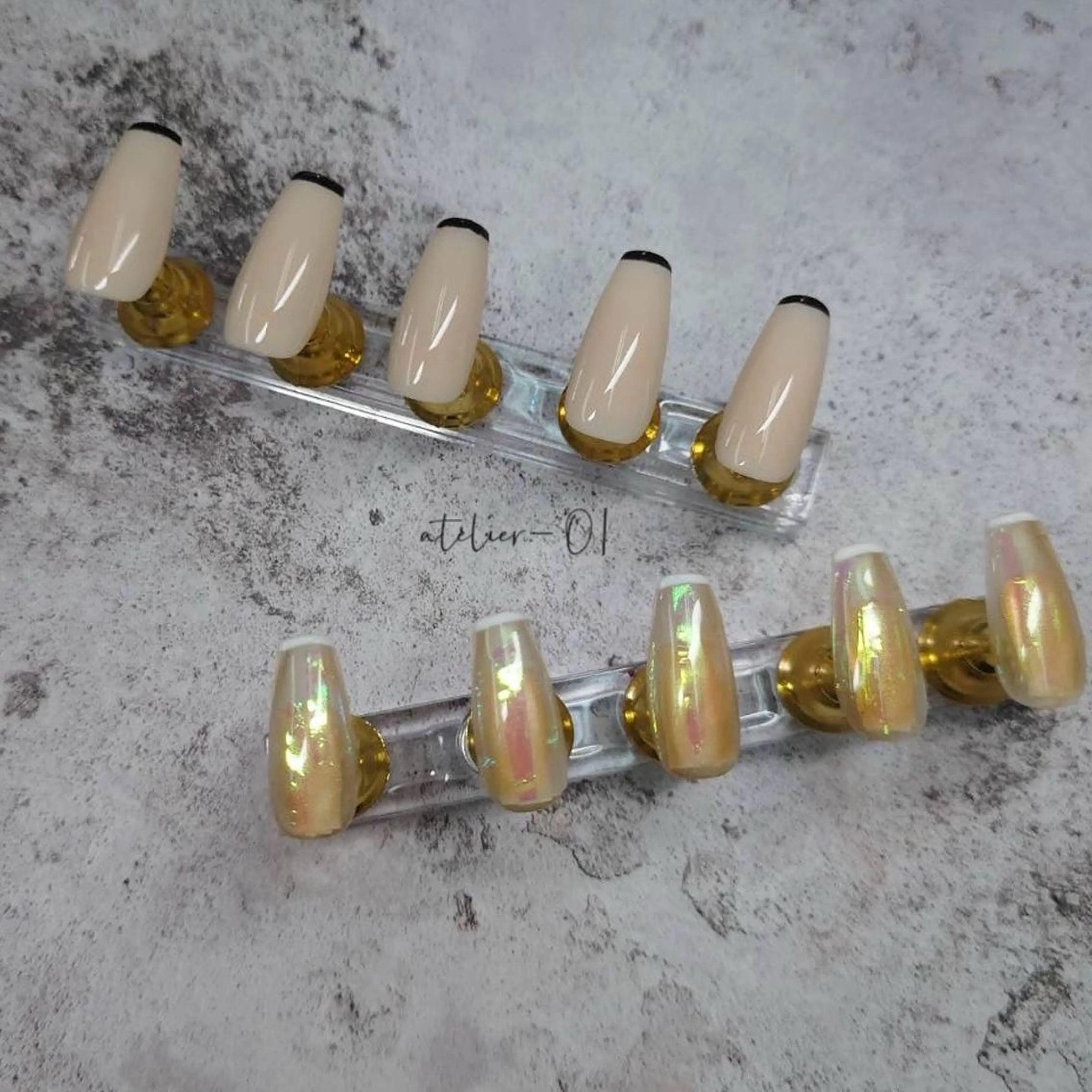 ネイル ミラーネイル ニュアンスネイル ワンカラーネイル ハンドネイル 優奈ﾃｨﾝ atelier-01のネイルデザイン