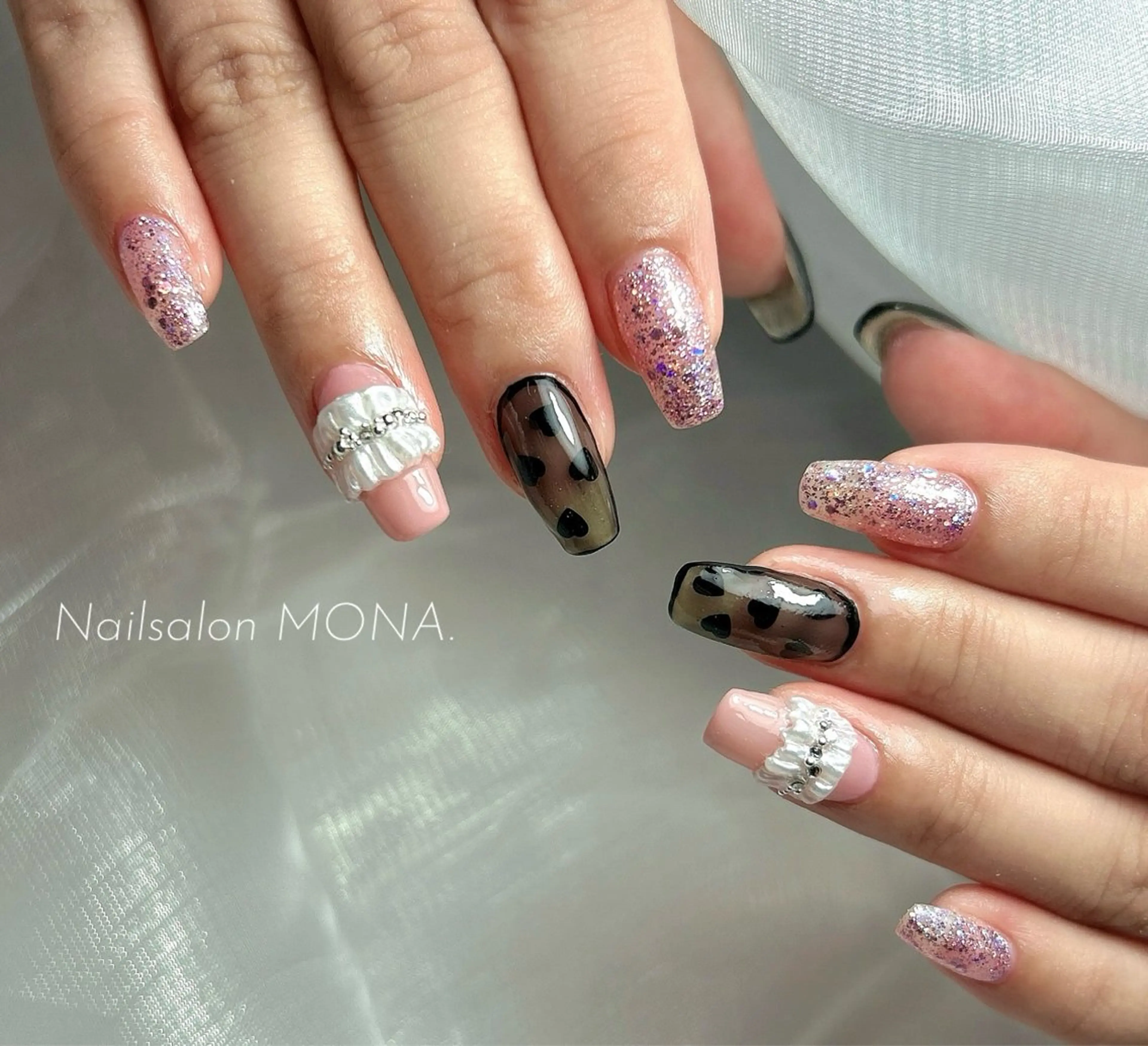 ネイル ハート ハンドネイル Nailsalon MONA.のネイルデザイン