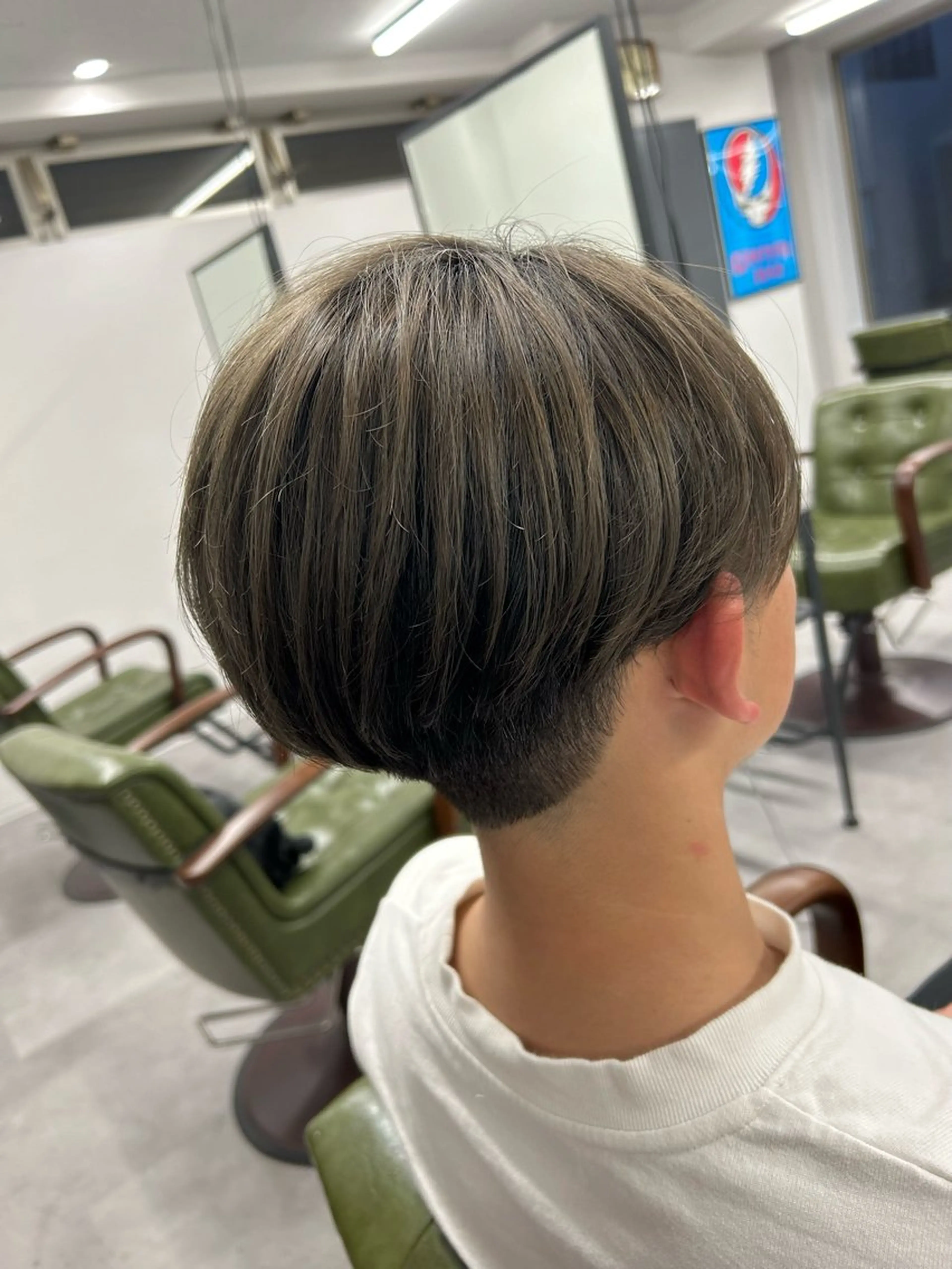 カラー メンズ メンズバレイヤージュ バレイヤージュ カット ヘアカラー トリートメント SHAFT Ieiriのヘアスタイル