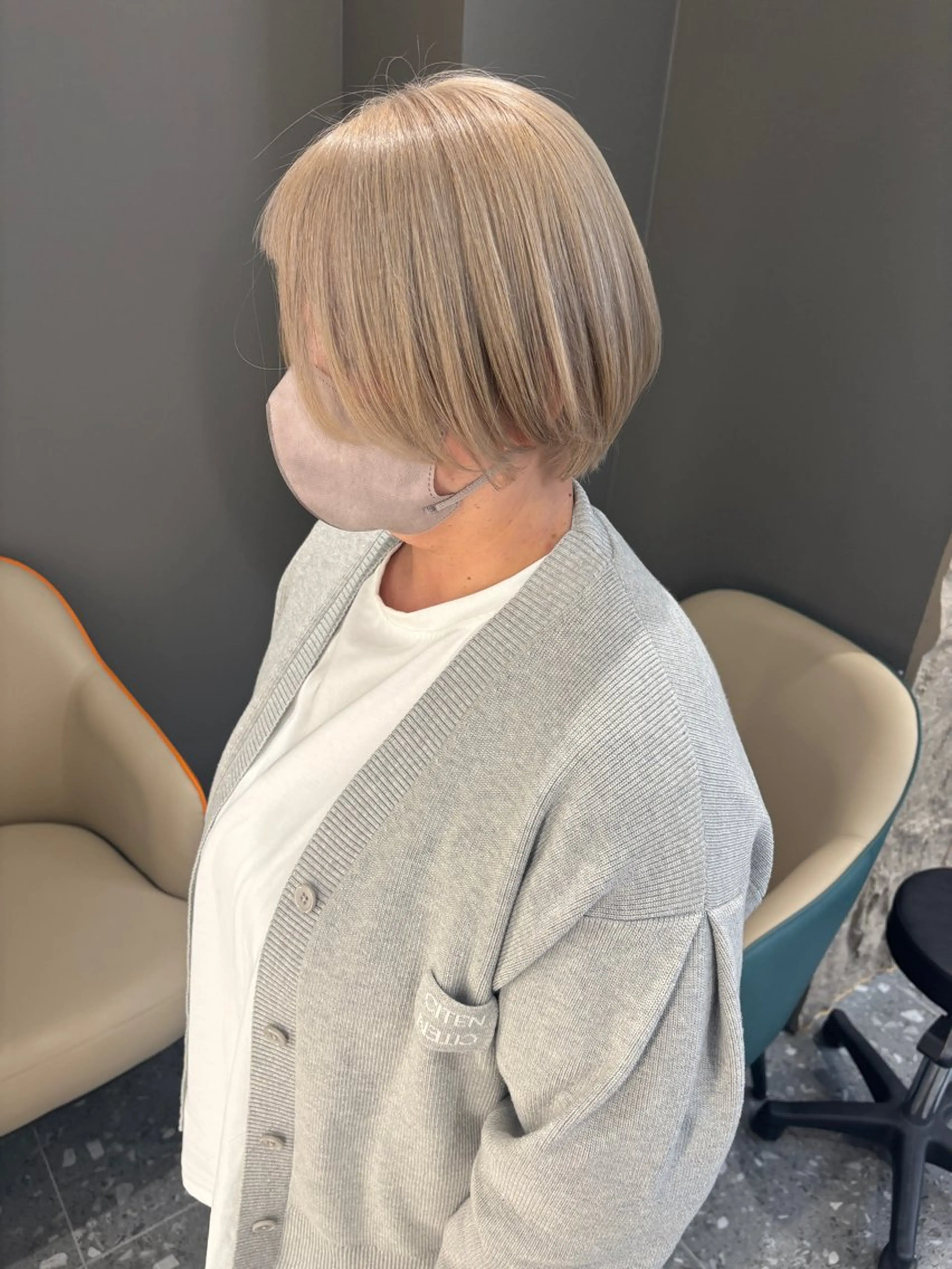 ショート カラー カット ヘアカラー トリートメント ✨韓国ヘア/やすよ/ 透明感/レイヤー✨のヘアスタイル