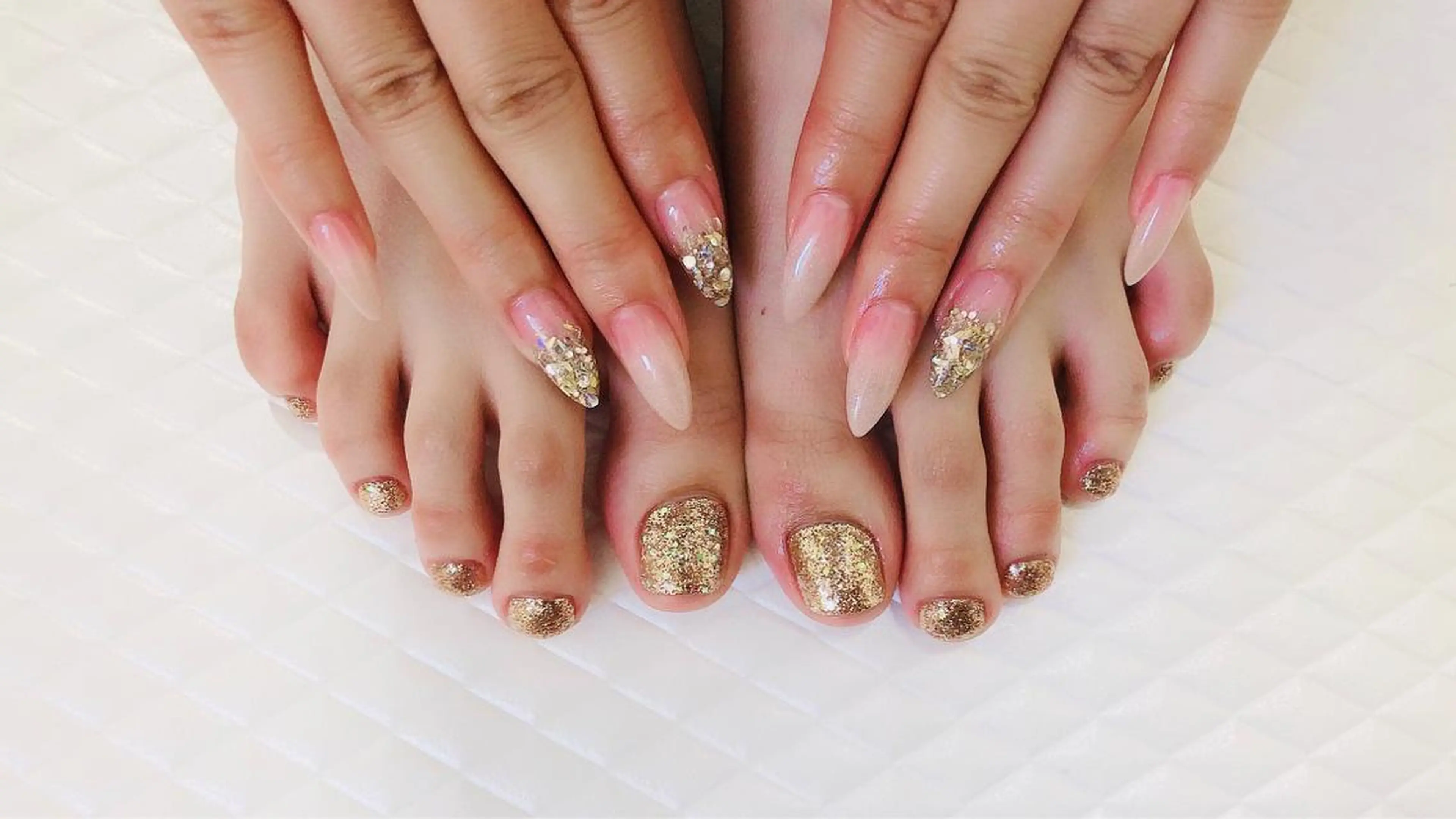 ネイル 札幌ネイルgorella所属・gorella Ａのネイルデザイン