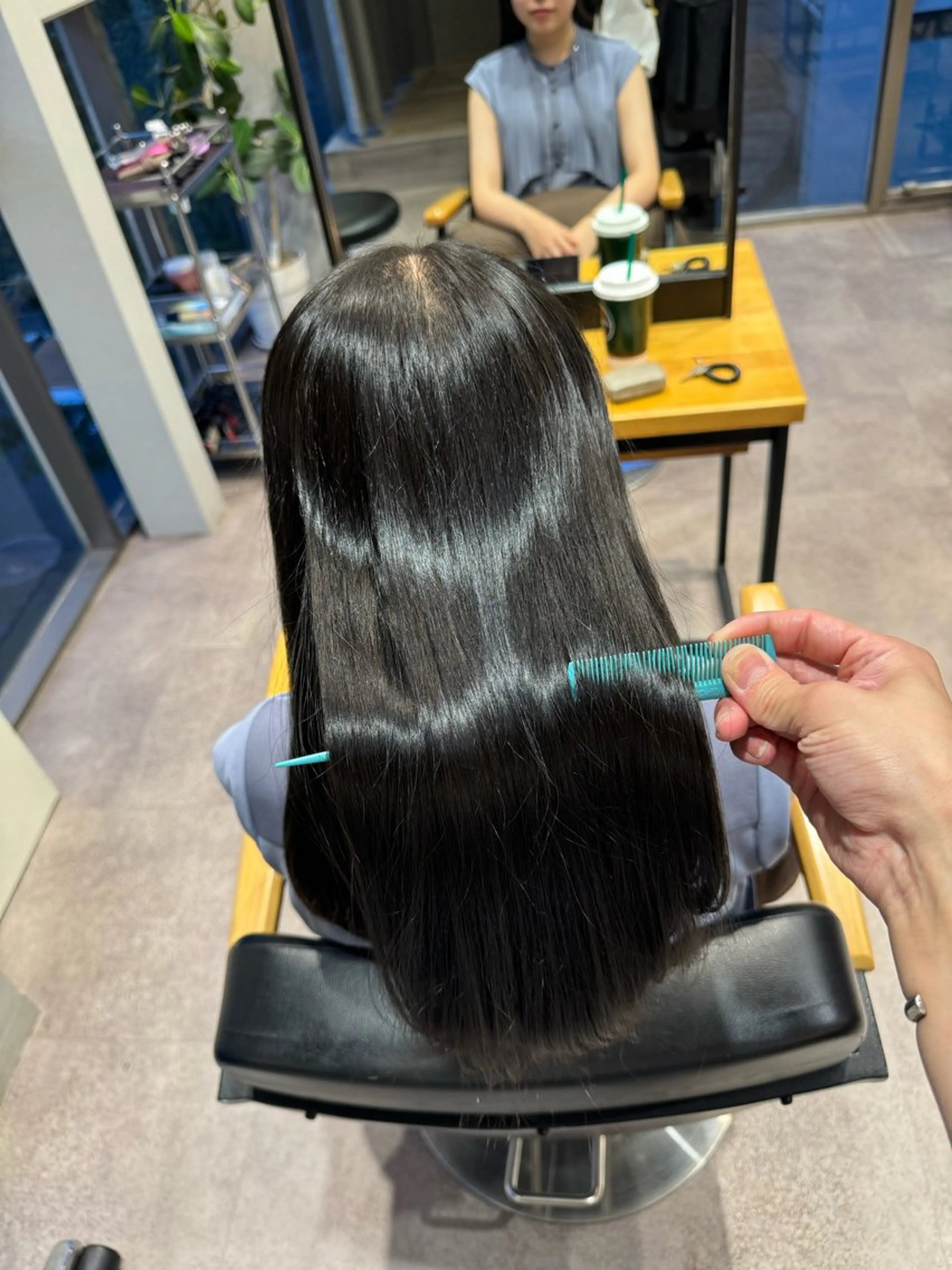 ミディアム カラー カット ヘアカラー 佐藤史哉＊ 韓国レイヤー赤み除去のヘアスタイル