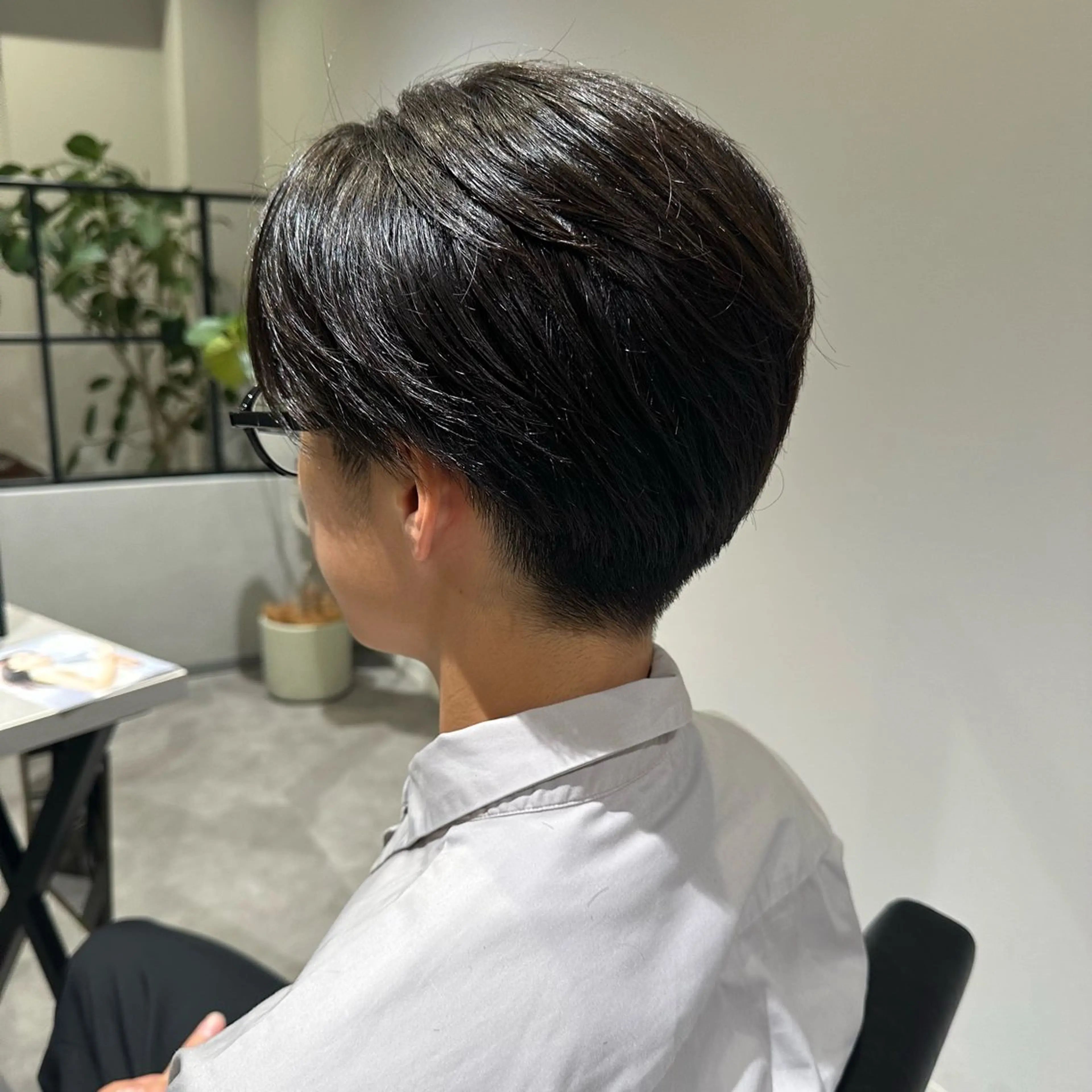 メンズ 刈り上げ カット 岩本みるか/ 暖色カラー/ベージュのヘアスタイル