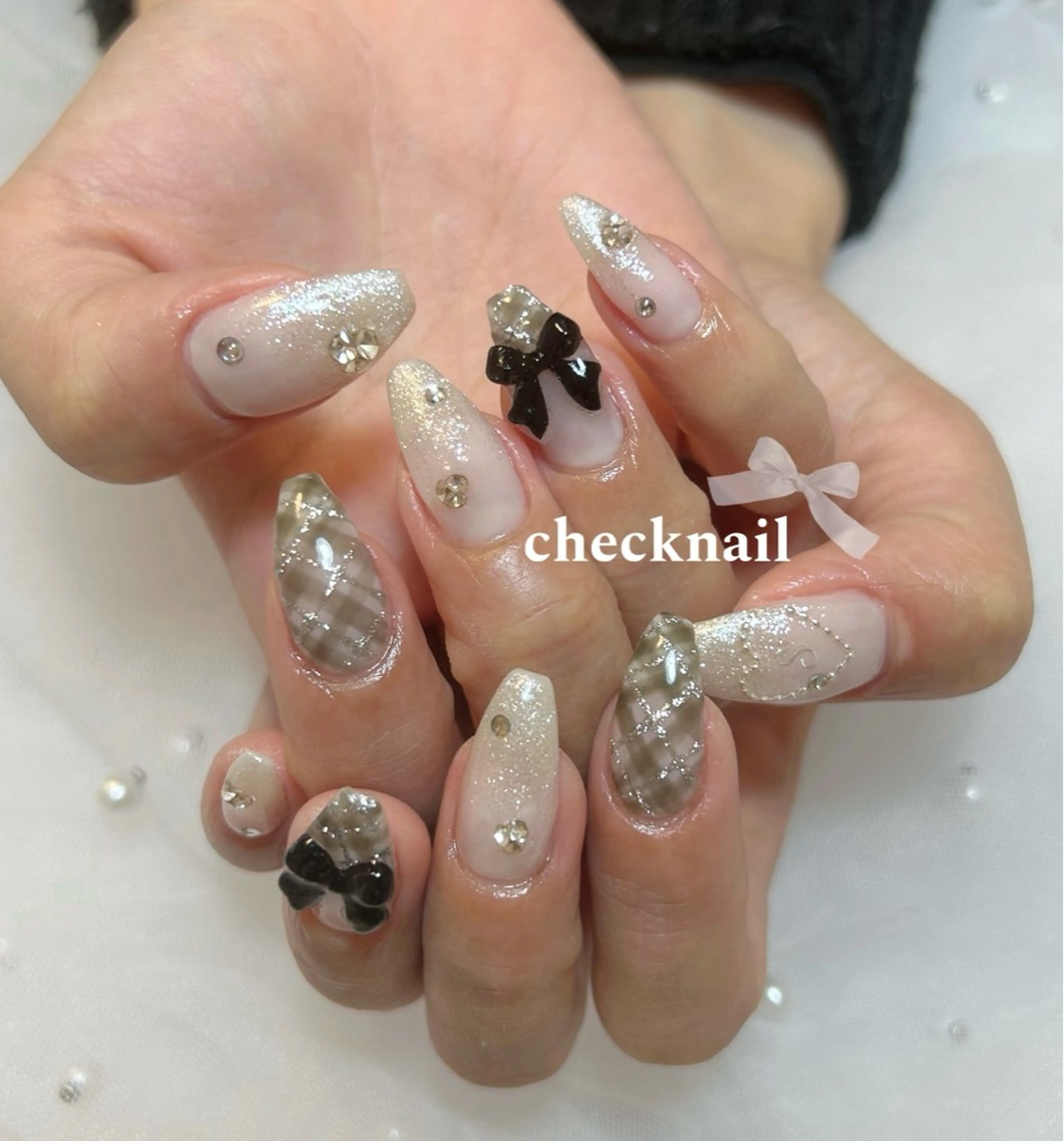 ネイル チークネイル フラッシュネイル 氷ネイル・うるうるネイル キラキラネイル 韓国ネイル MARINネイリスト /UNELMA天神のネイルデザイン