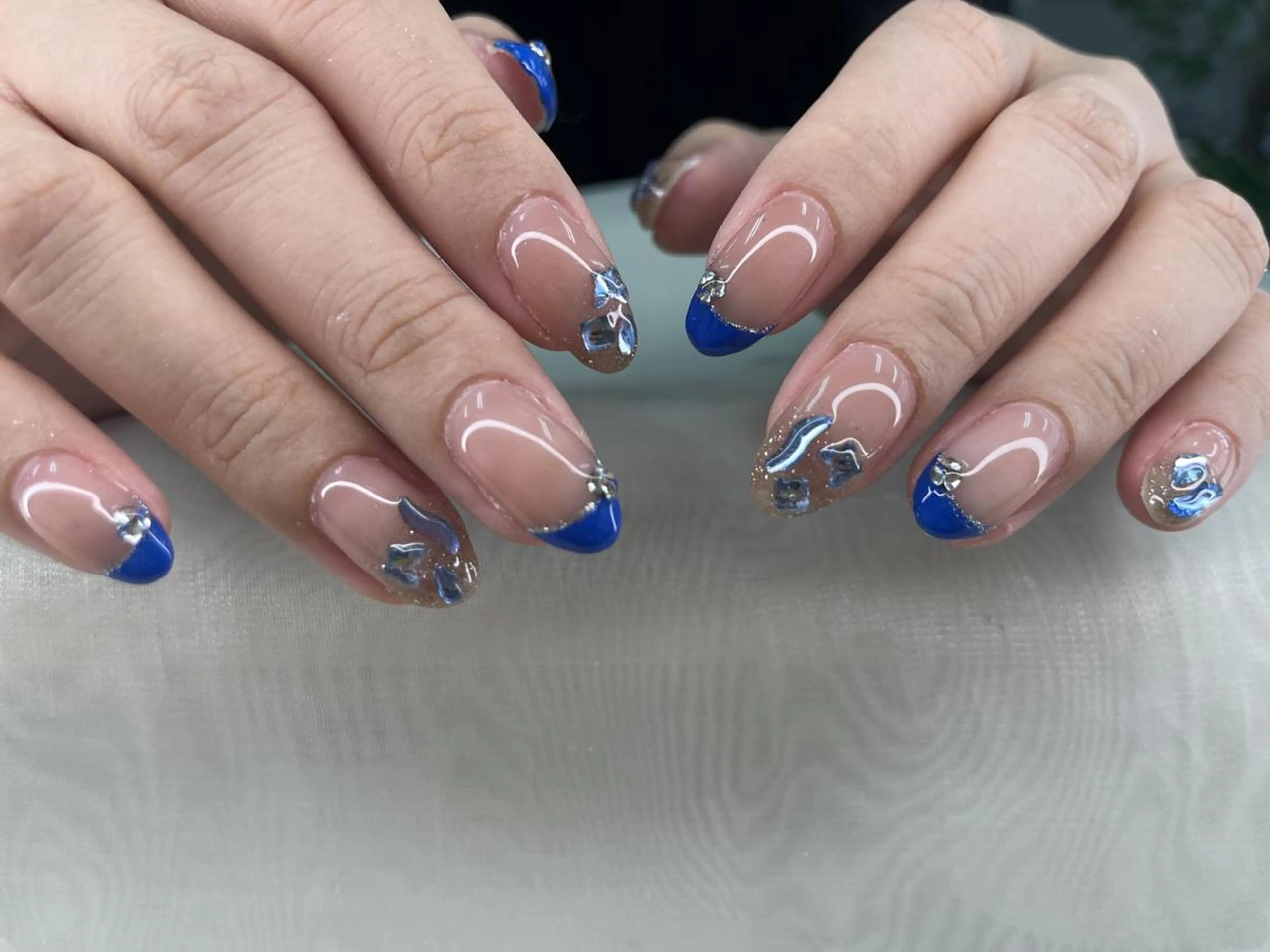 ネイル 持ち込み 削除 中のネイルデザイン