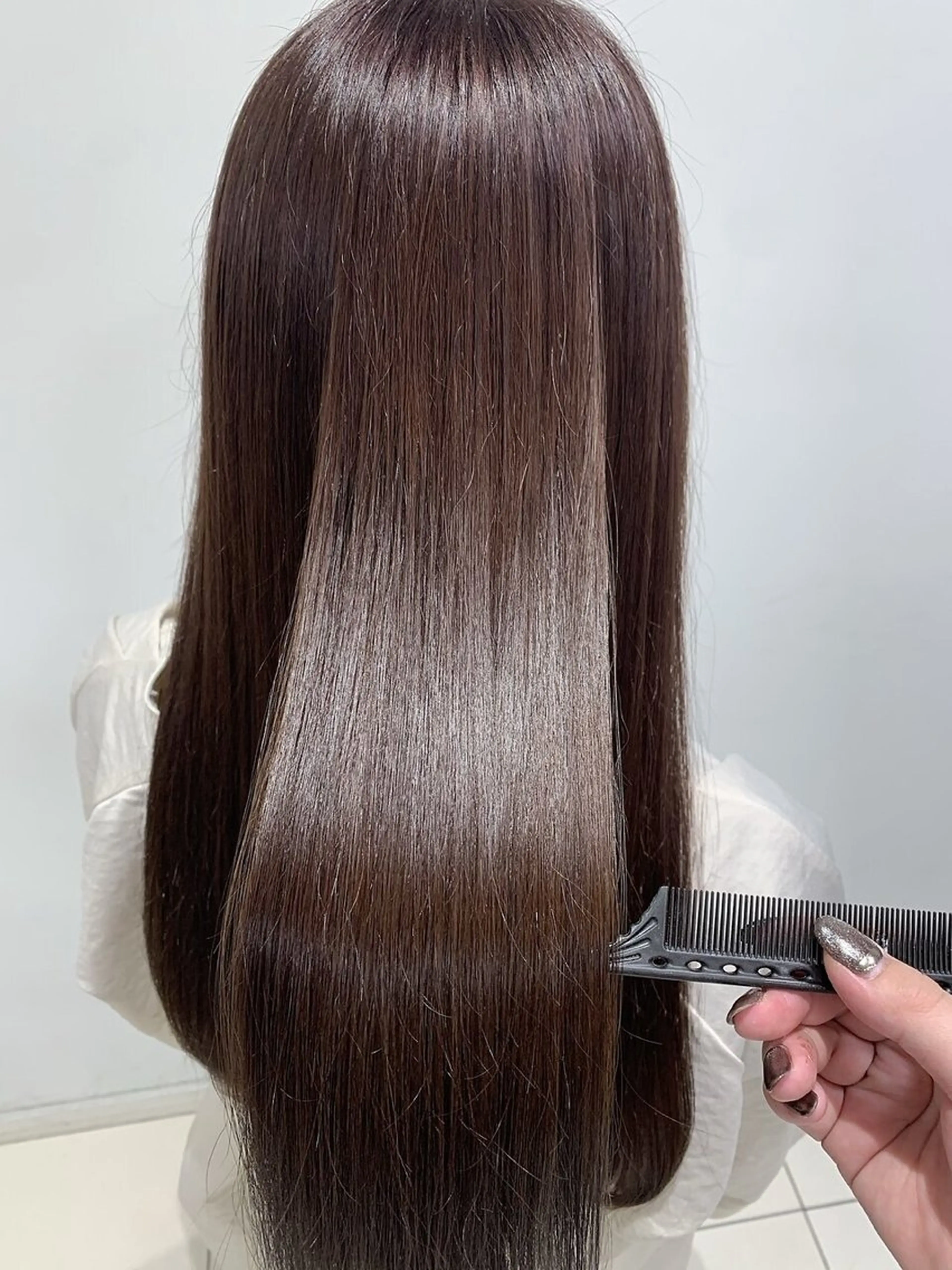 カット+縮毛矯正+トリートメントの写真