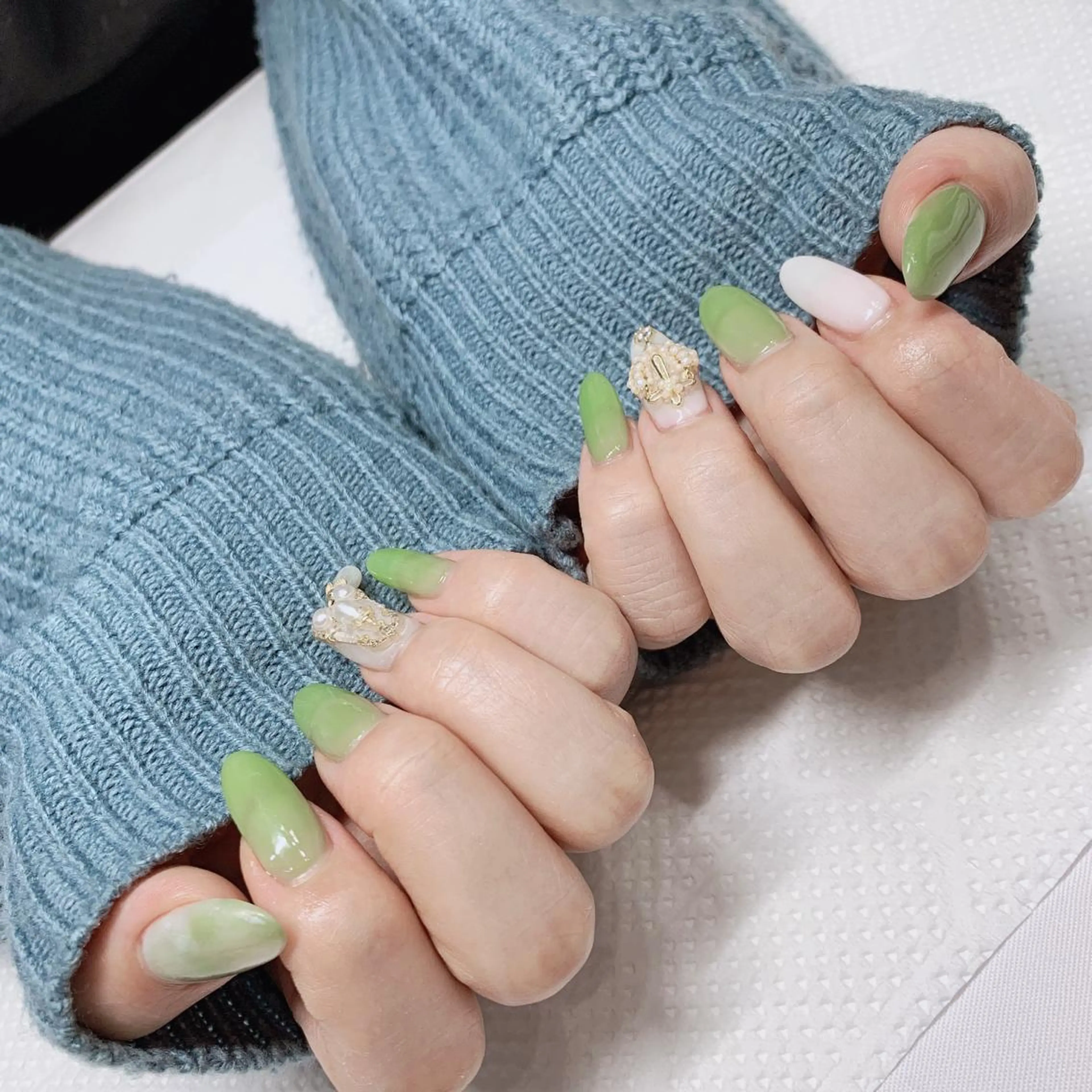 ネイル ワンカラーネイル FLY Nail Salonのネイルデザイン