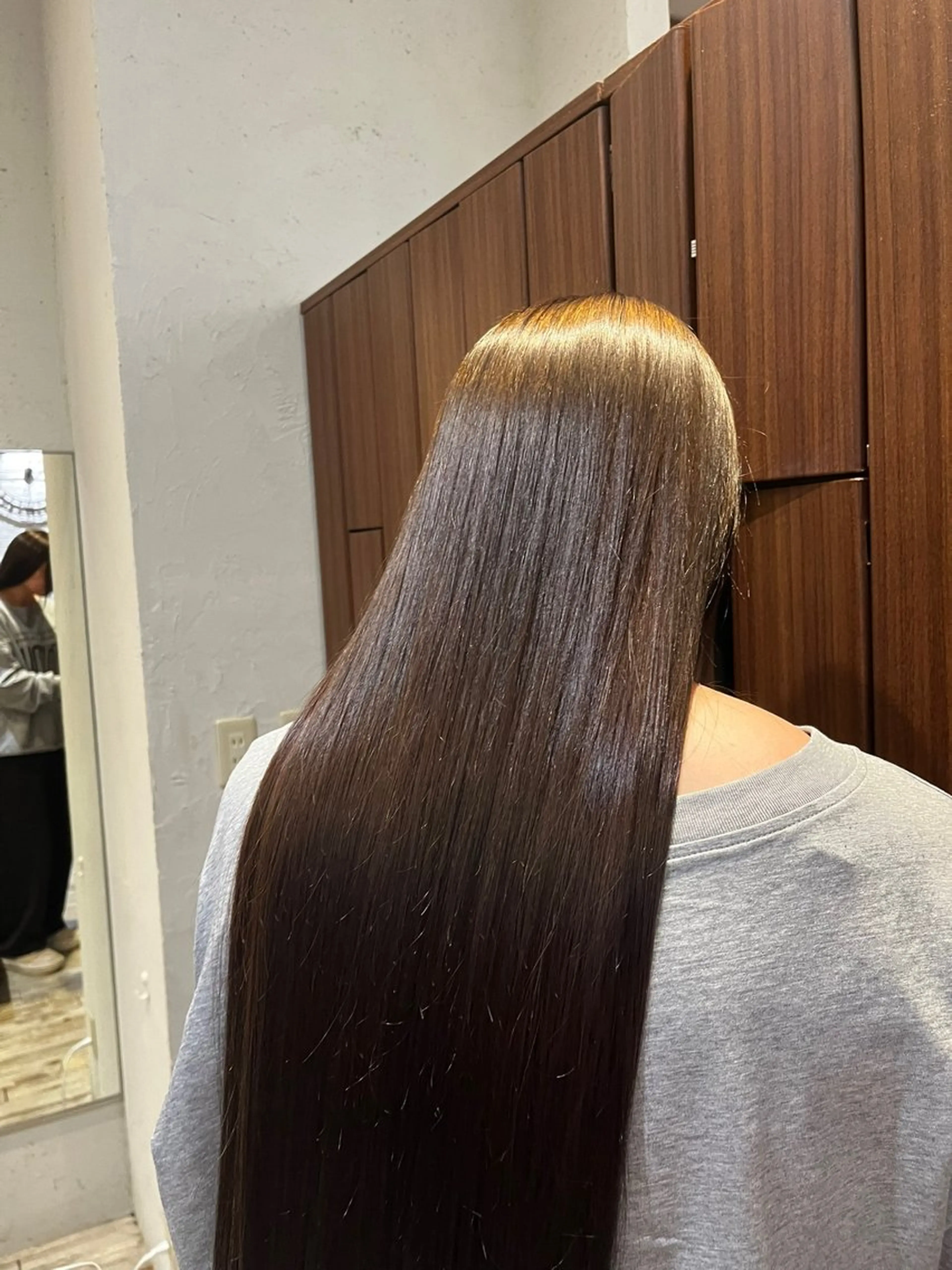 ロング カラー 平居 舞白のヘアスタイル