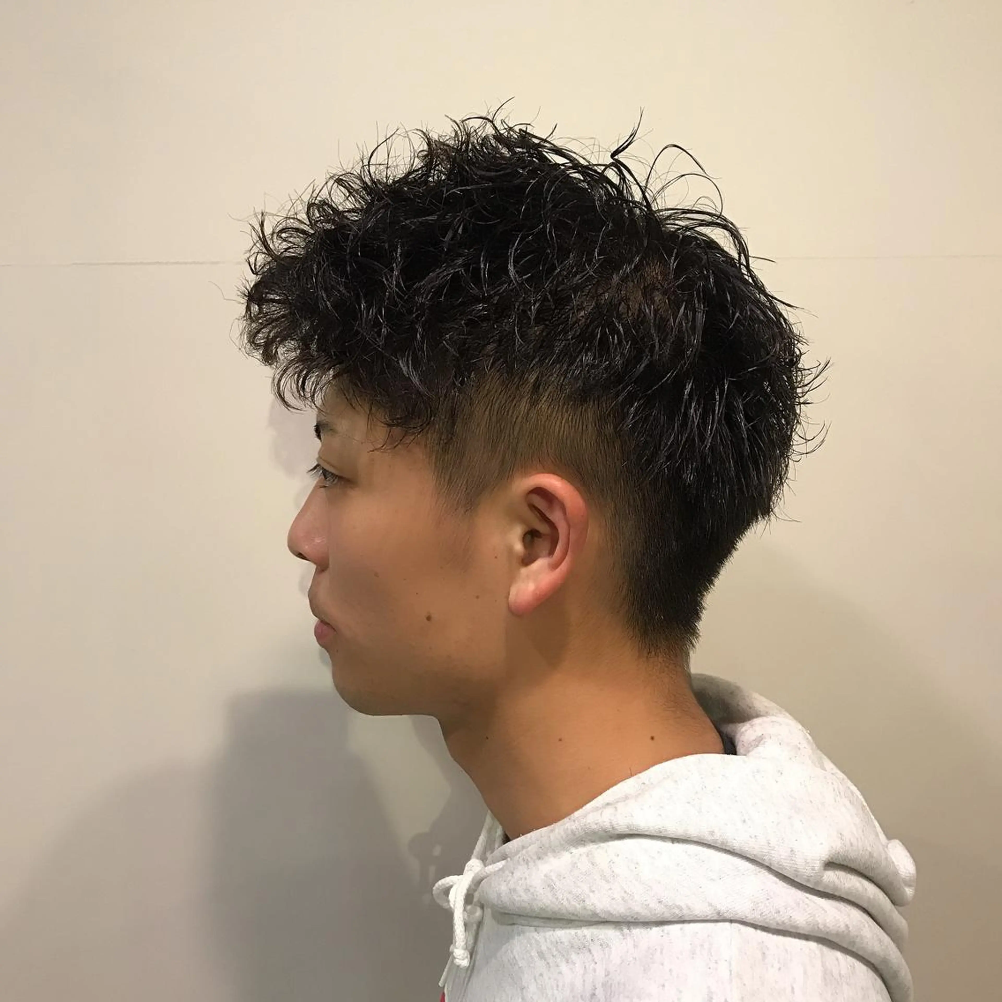 パーマ メンズ 縮毛矯正専門店店長 佐々木動画モデル募集のヘアスタイル