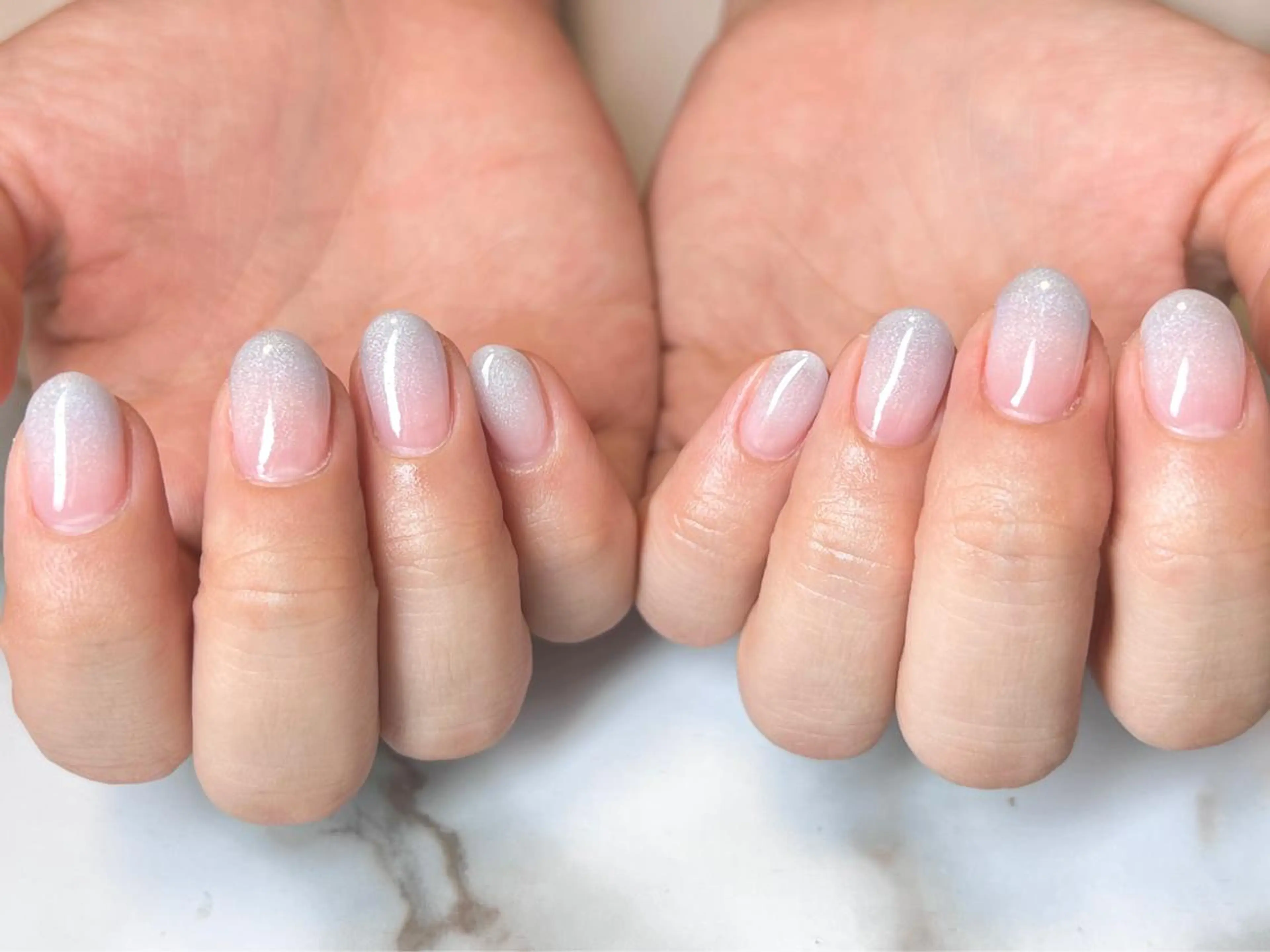 ネイル アートネイル フレンチネイル ジェルネイル グラデーション キラキラネイル ネイリスト シンのネイルデザイン