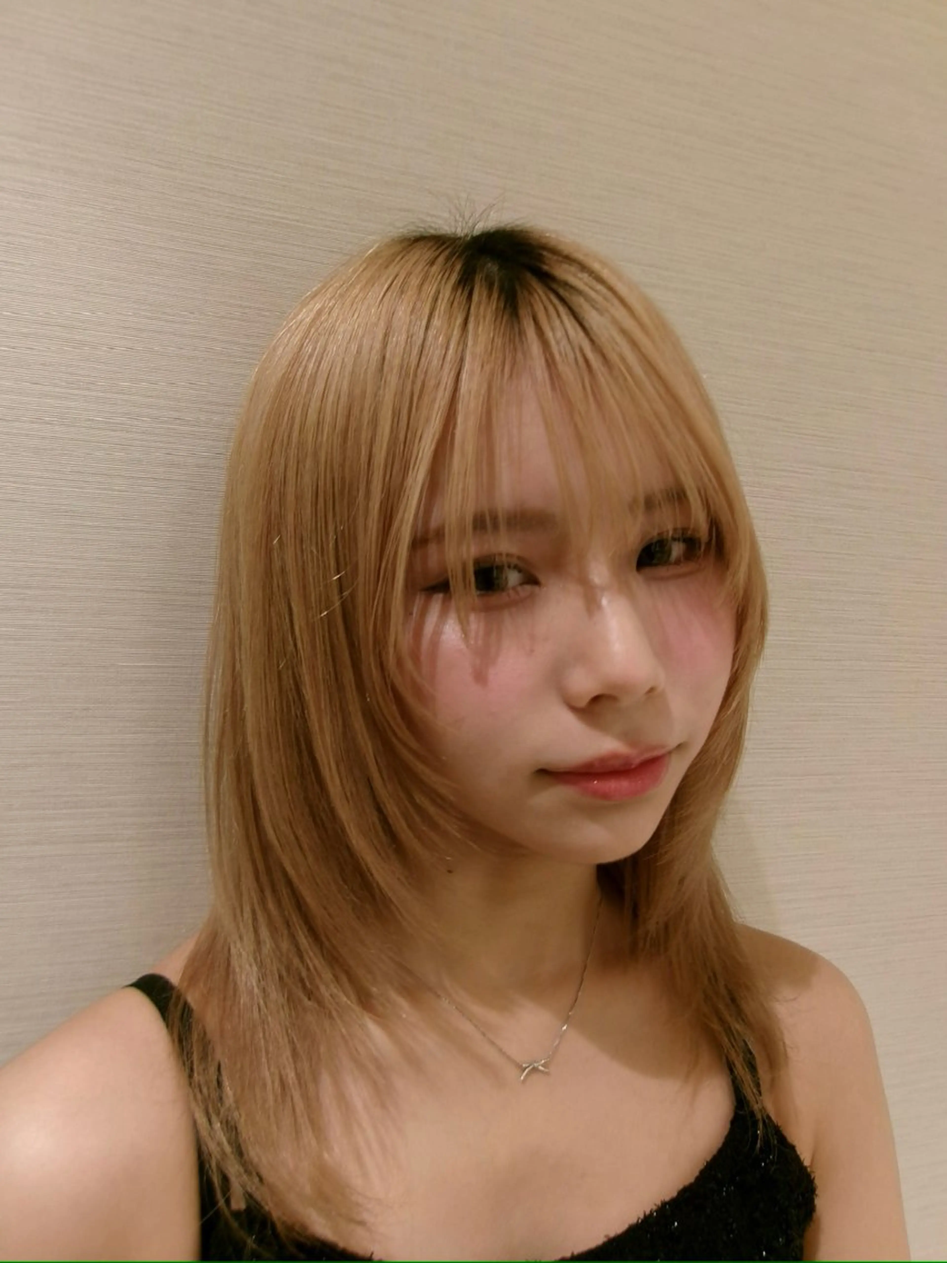 ミディアム カラー ヘアアレンジ カチモリ個性派カラー AKANE❤️‍🔥のヘアスタイル