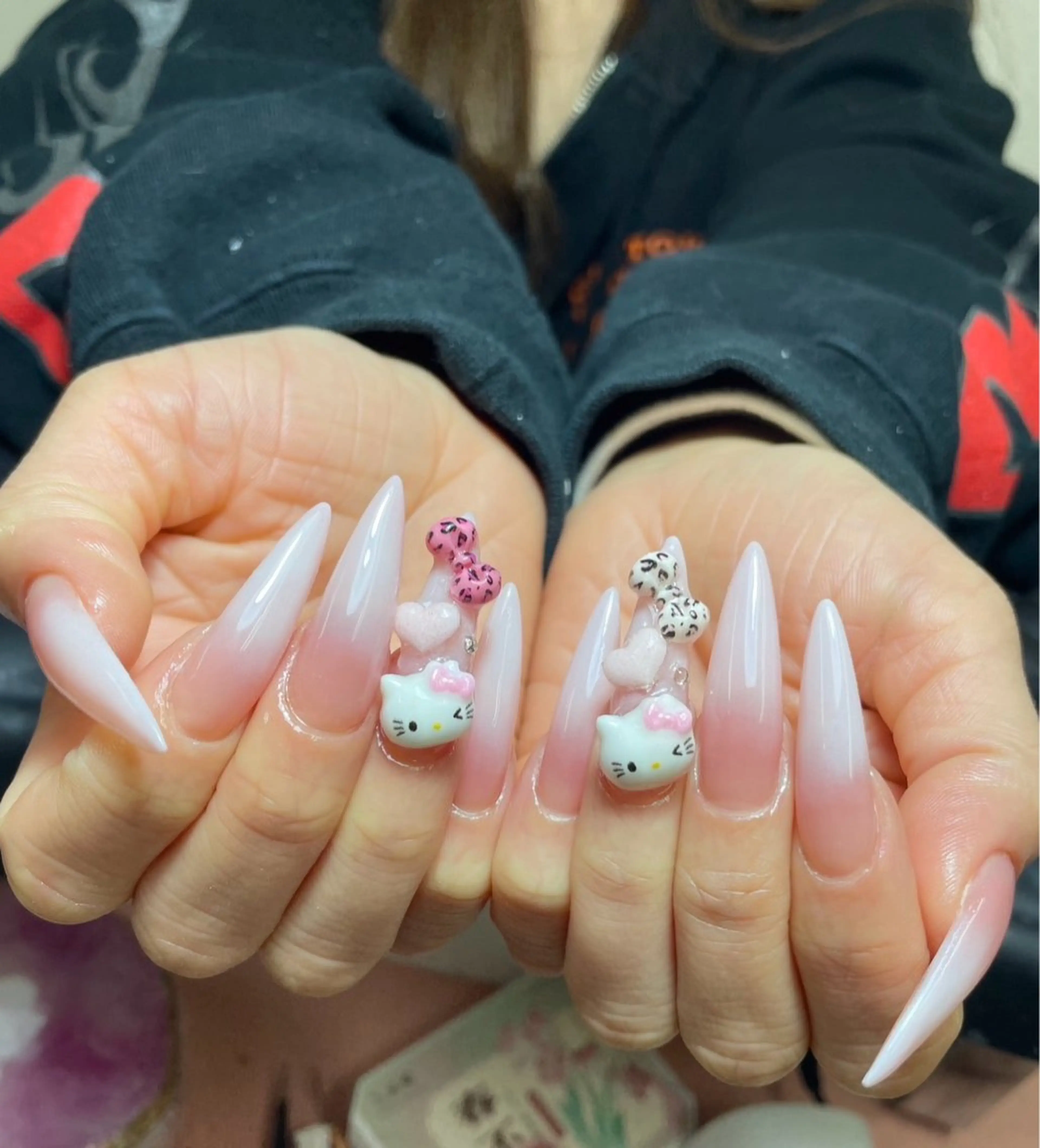 ネイル チークネイル 桜ネイル 長さ出し フットネイル ジェルネイル ハンドネイル XIINH NAIL SALONのネイルデザイン