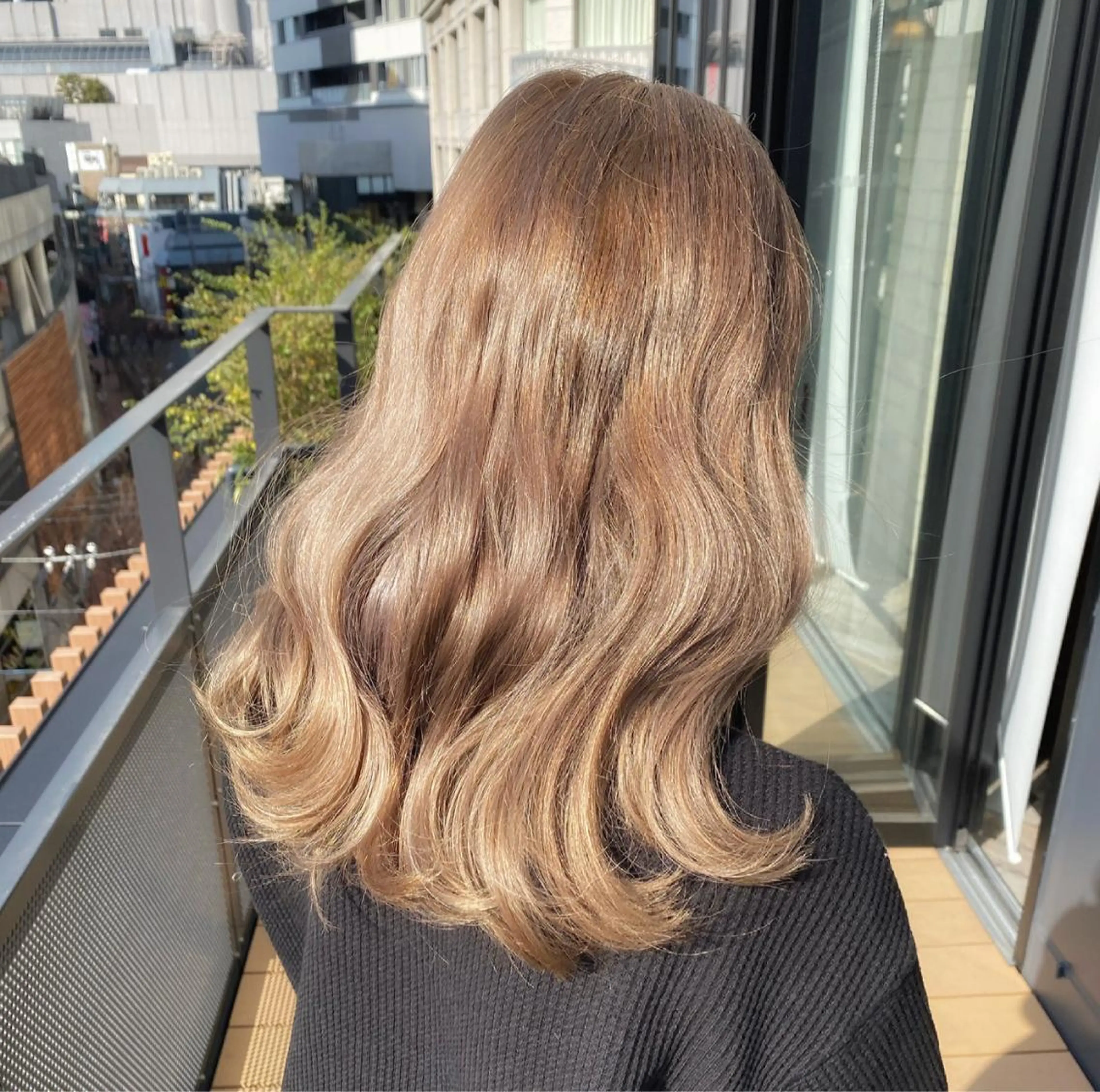 ロング カラー パーマ ヘアアレンジ メンズ キッズ ネイル マツエク・マツパ ヘアカラー ハイライト、レイヤー カット/西梅田/中西のヘアスタイル