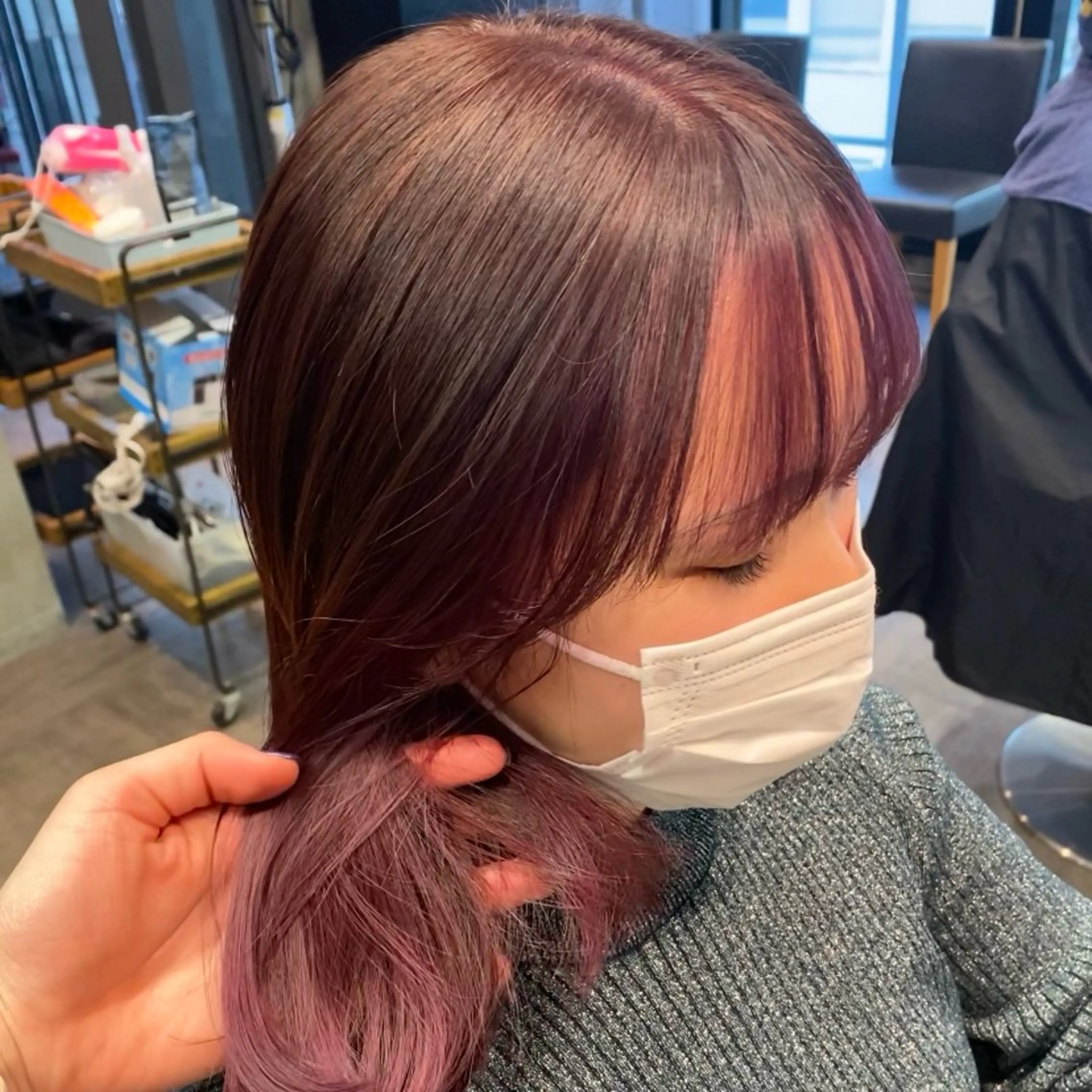 ミディアム 艶暖色カラー🍒 縮毛矯正ほののヘアスタイル