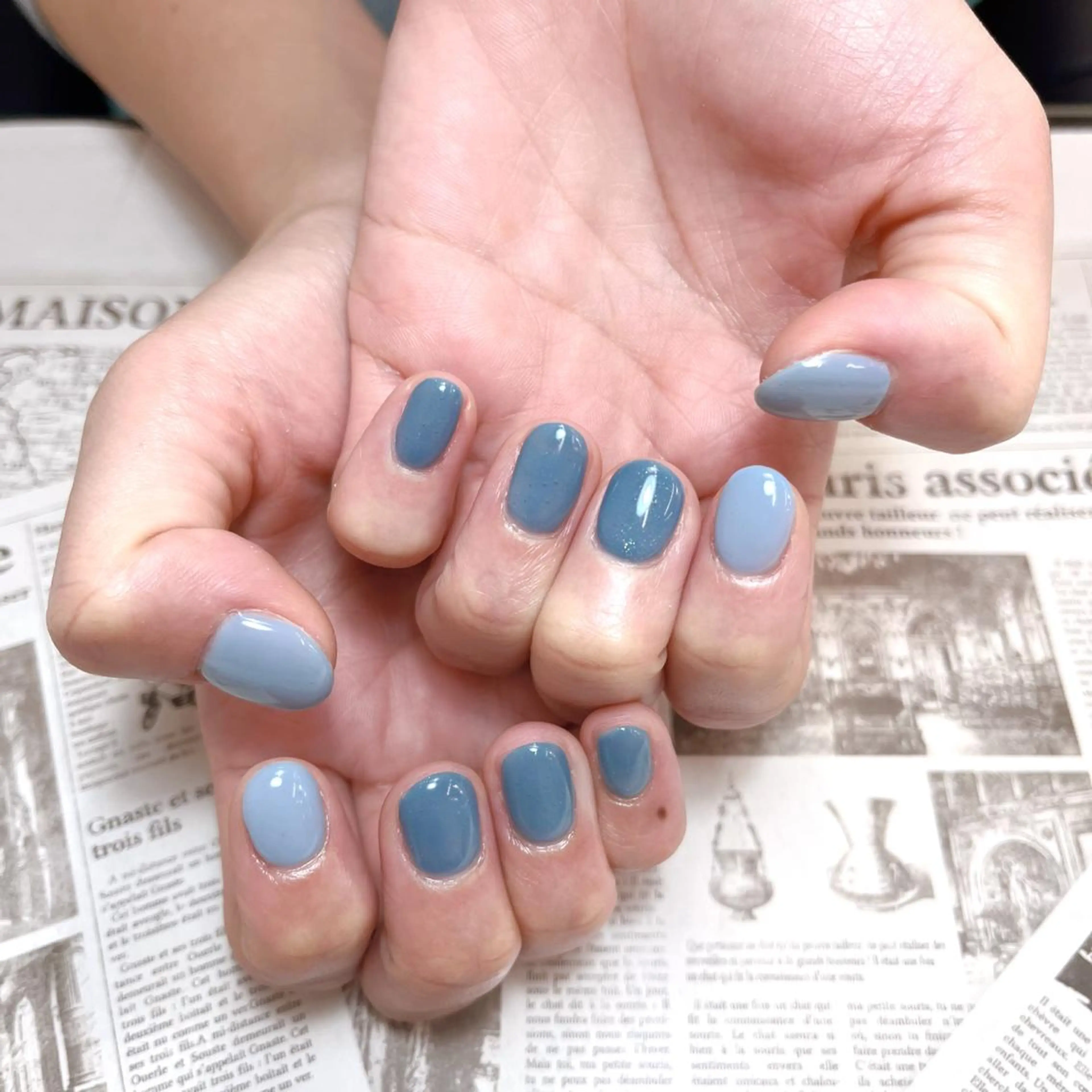 ネイル ブルー ラメ(グリッター) 【MAXKELLY】 AOYAMAのネイルデザイン