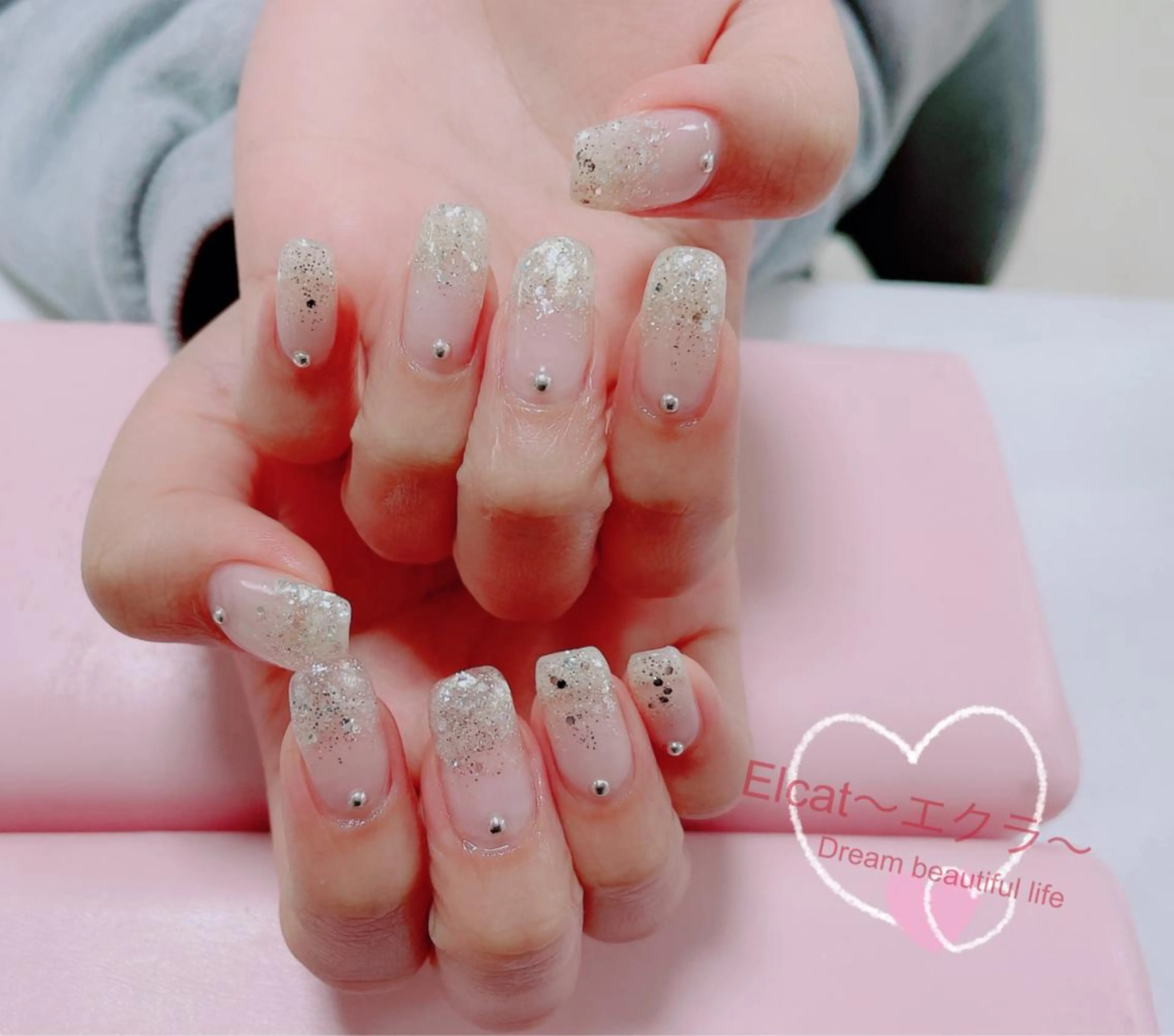 ネイル ネイルサロン エクラ 🌹【スカルプ専門】のネイルデザイン