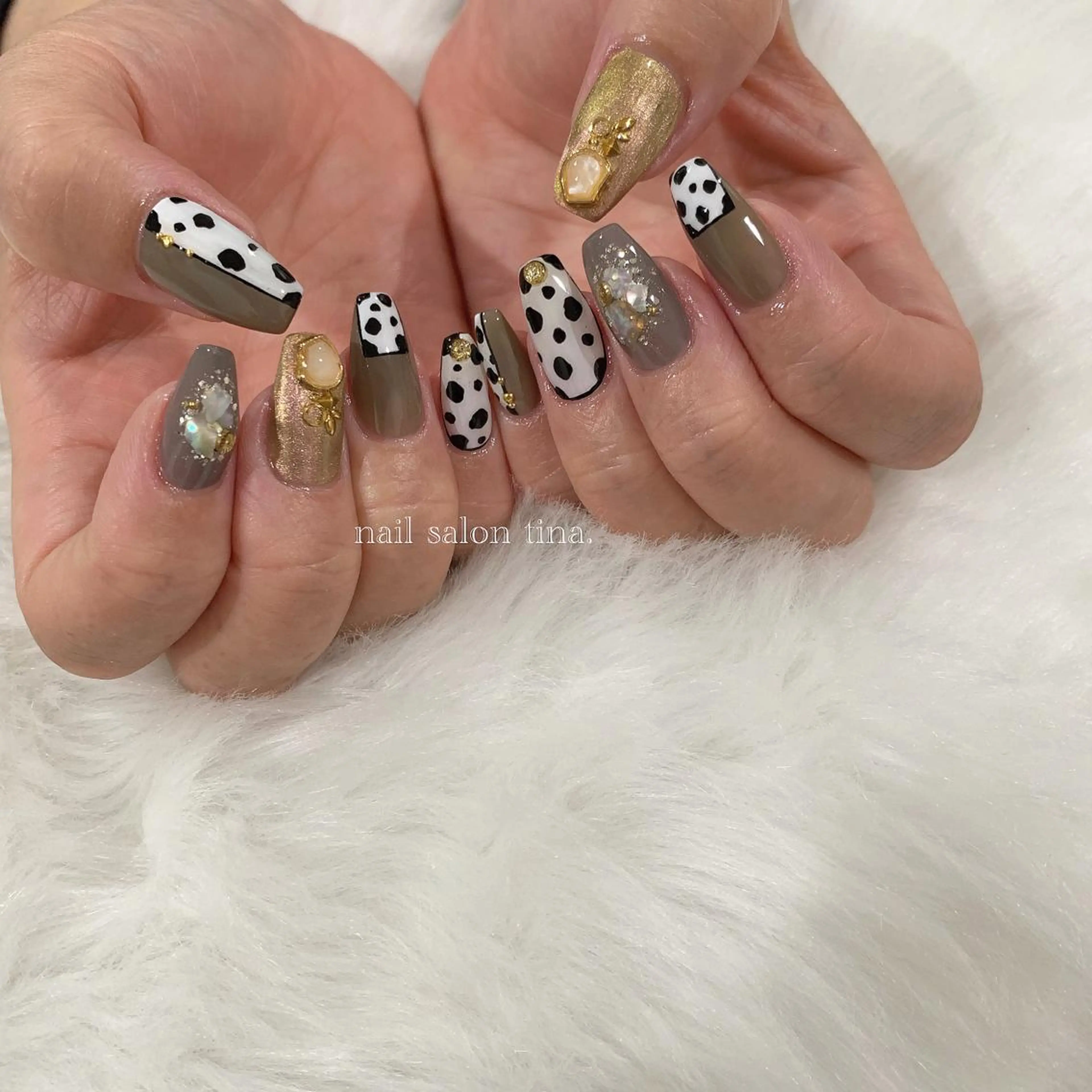 ネイル nail salon tina.所属・中山 はづきのネイルデザイン