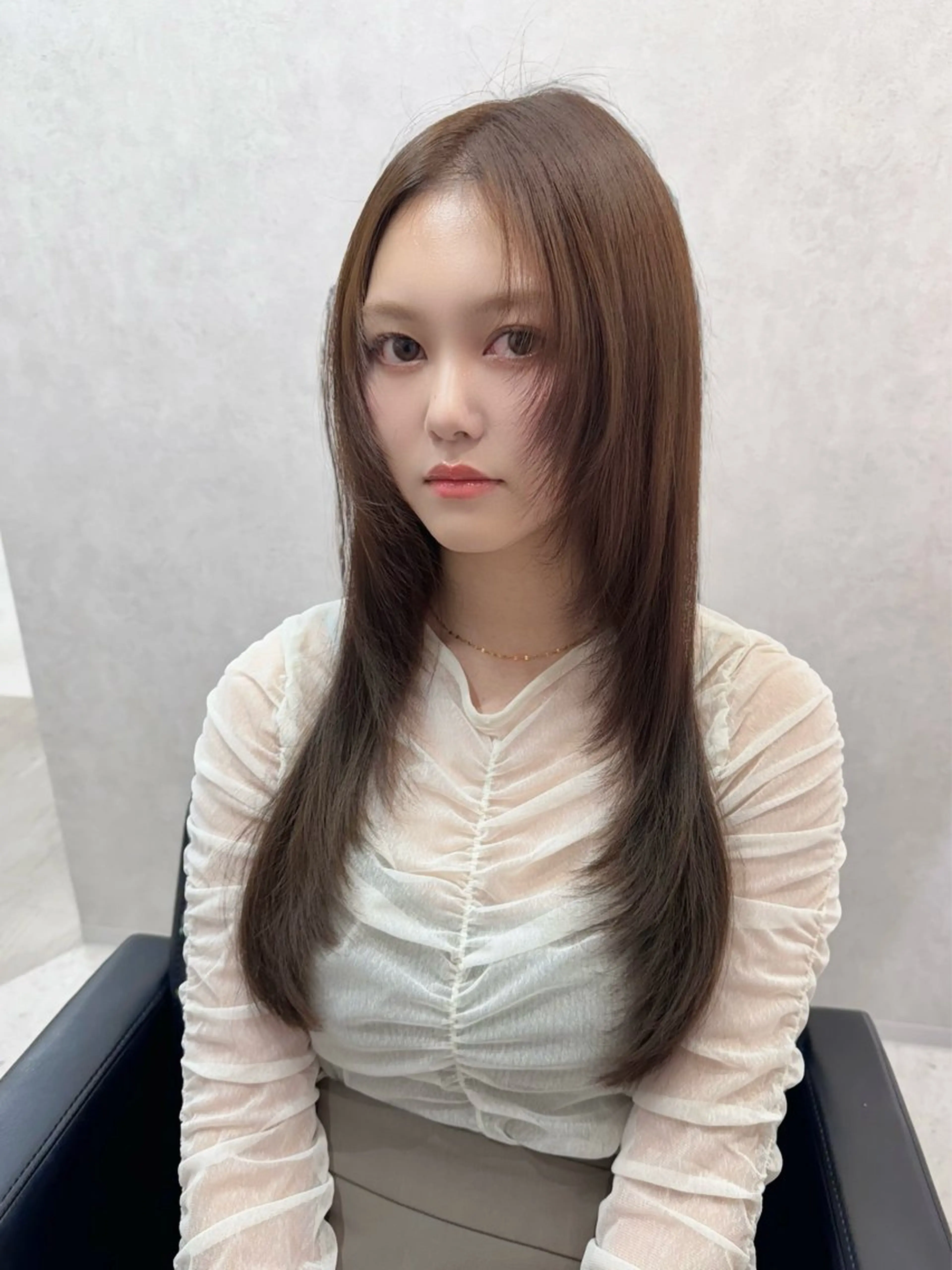セミロング カラー カット ヘアカラー トリートメント 《韓国レイヤー特化》 艶髪✨EMIのヘアスタイル