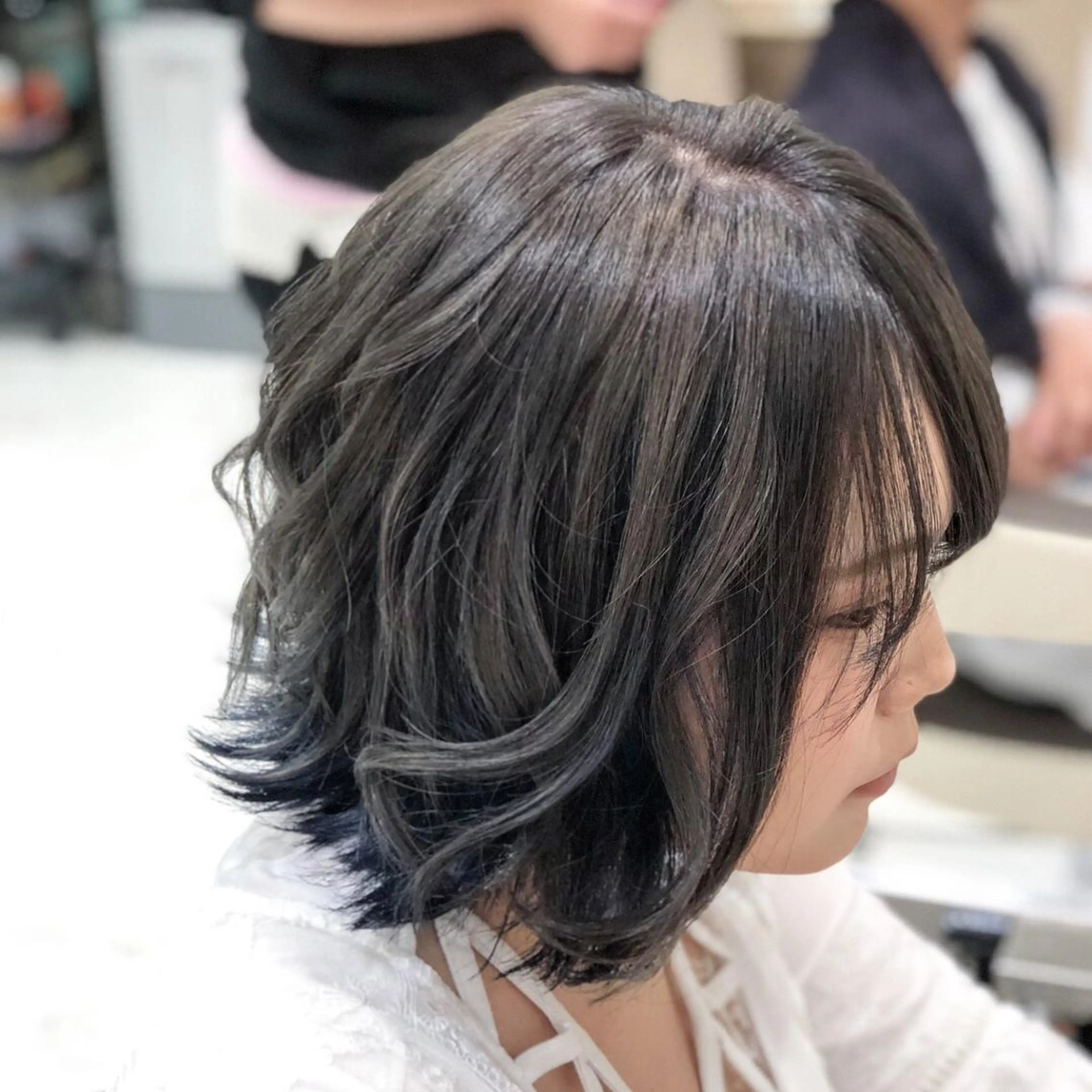 ショート カラー ブルーカラー シルバー 💙髪質改善 💙和田💙のヘアスタイル