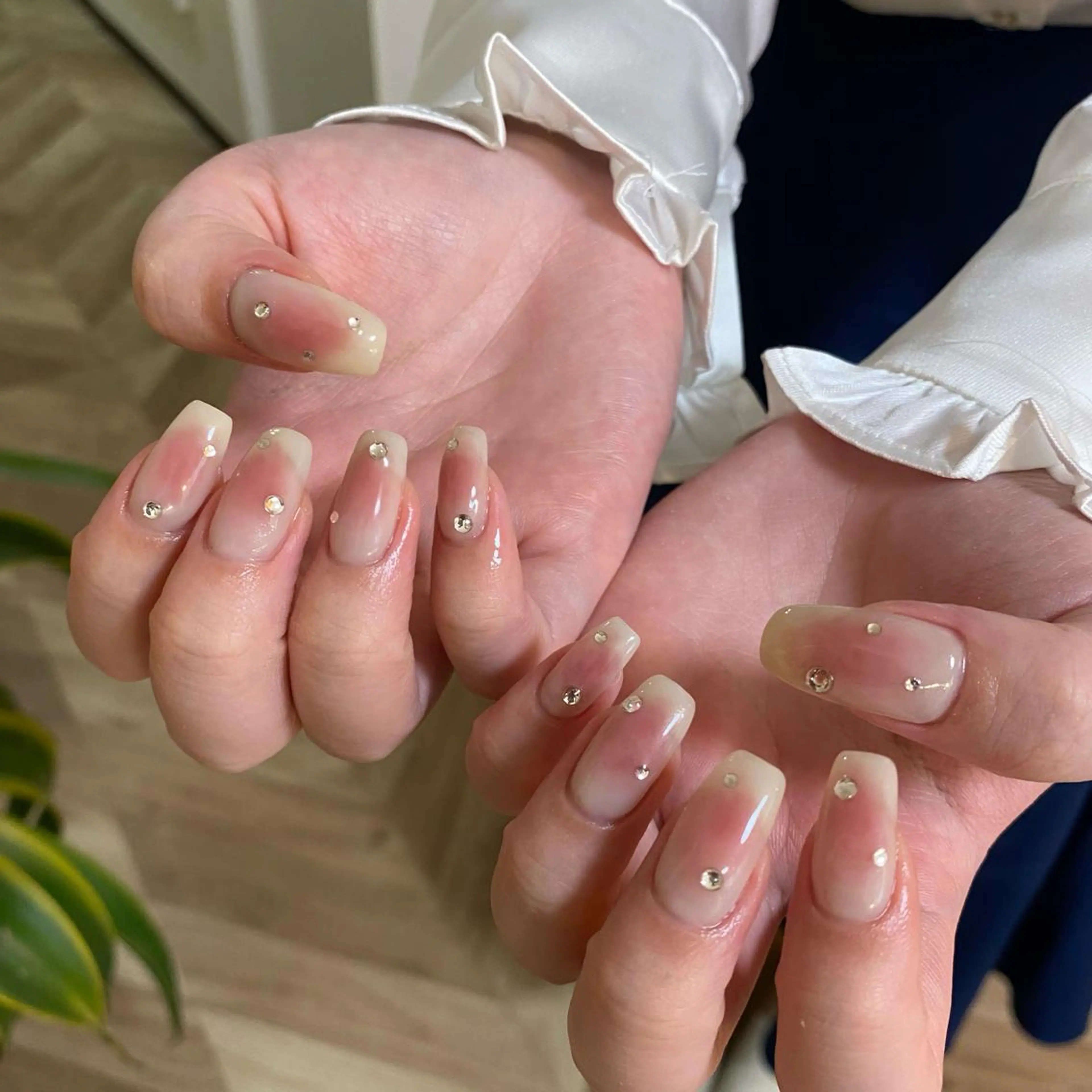 ネイル ハンドネイル Amber21.所属・Nagahama Akariのネイルデザイン