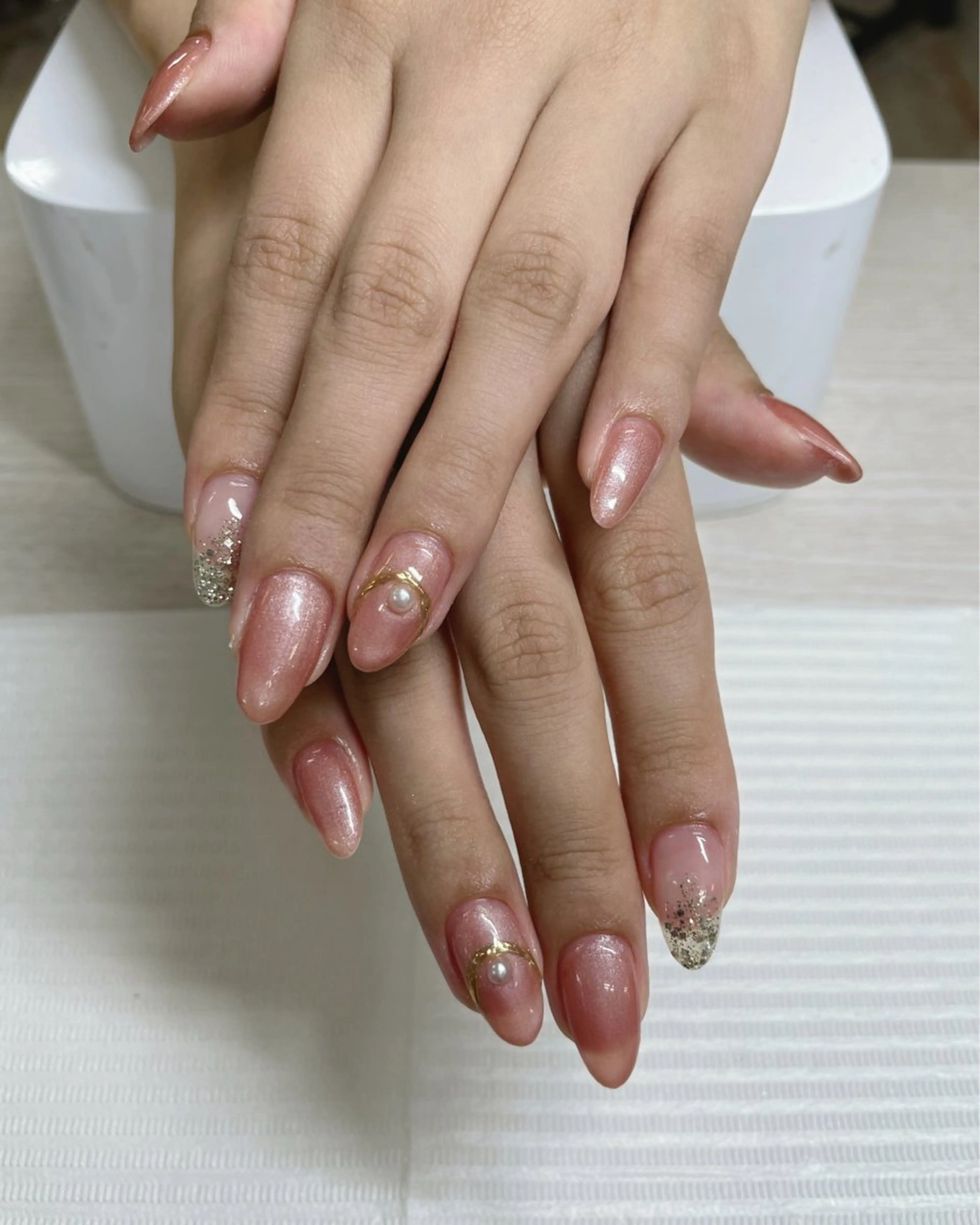 ネイル ゴールド ミラーネイル TRU  NAIL&EYE 高円寺店所属・松本 美夢のネイルデザイン