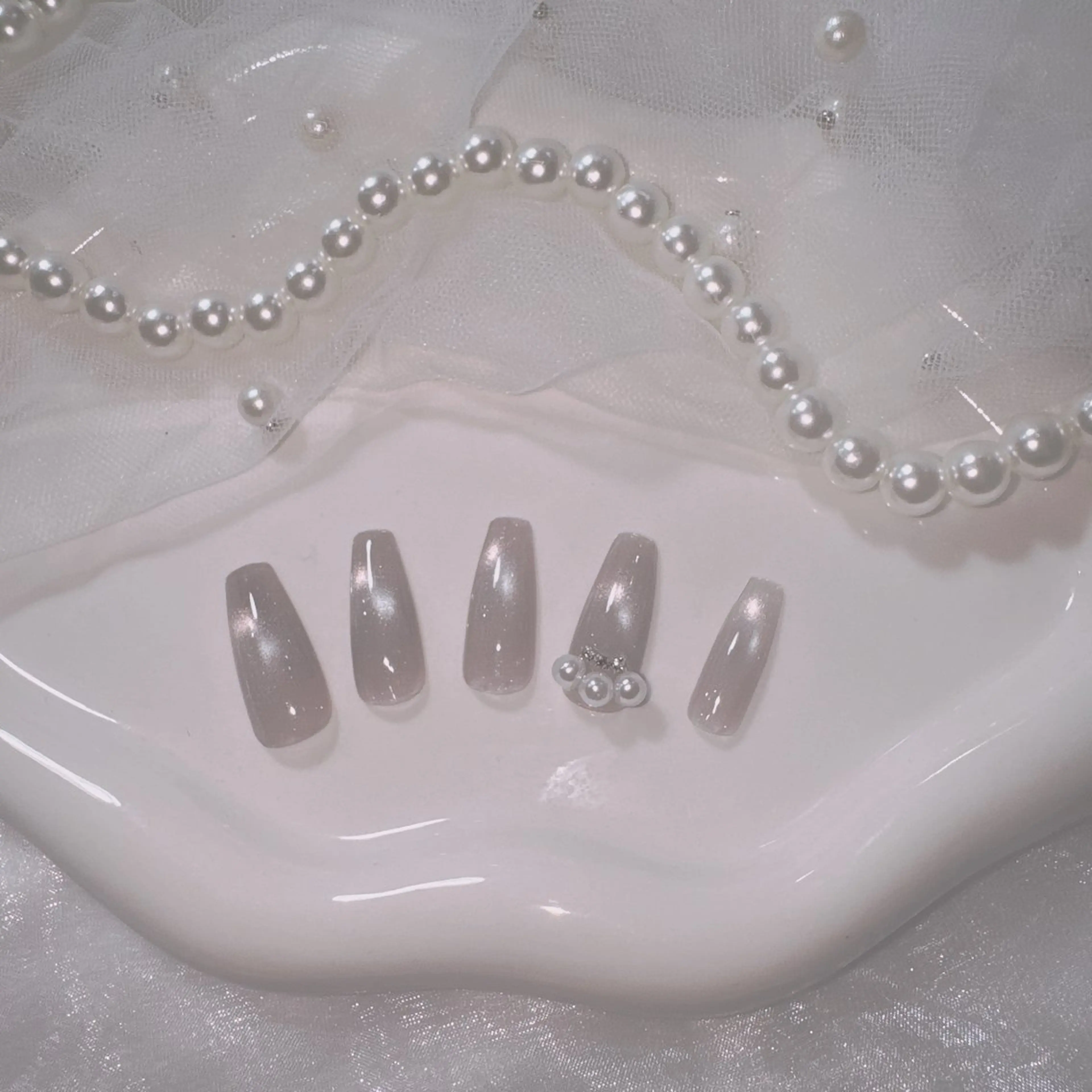 《期間限定》 [オフなし] ちゅるちゅるマグネットパールネイル💍♡の写真