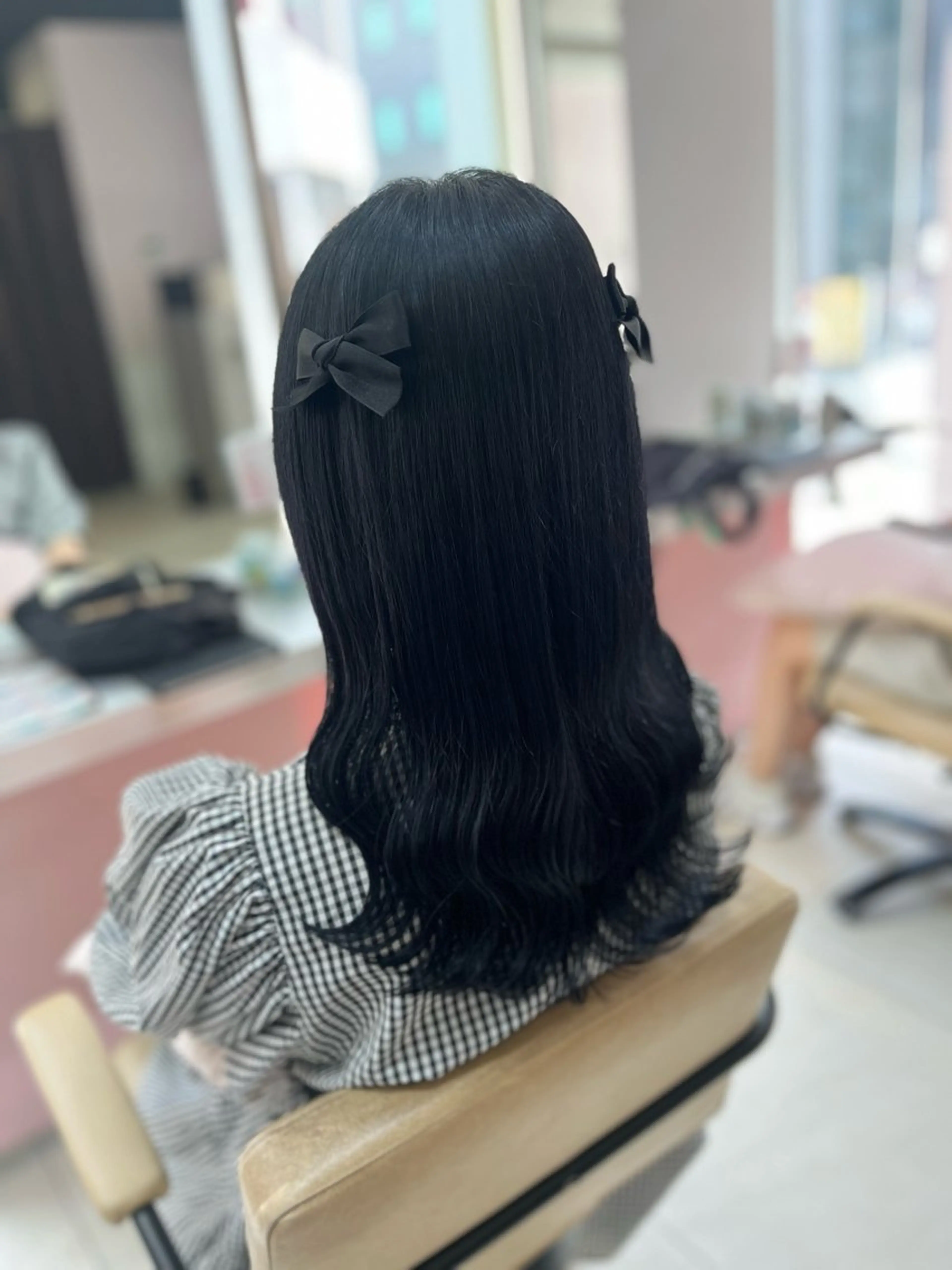 セミロング カラー ヘアアレンジ yuuna モデル募集中🤍のヘアスタイル