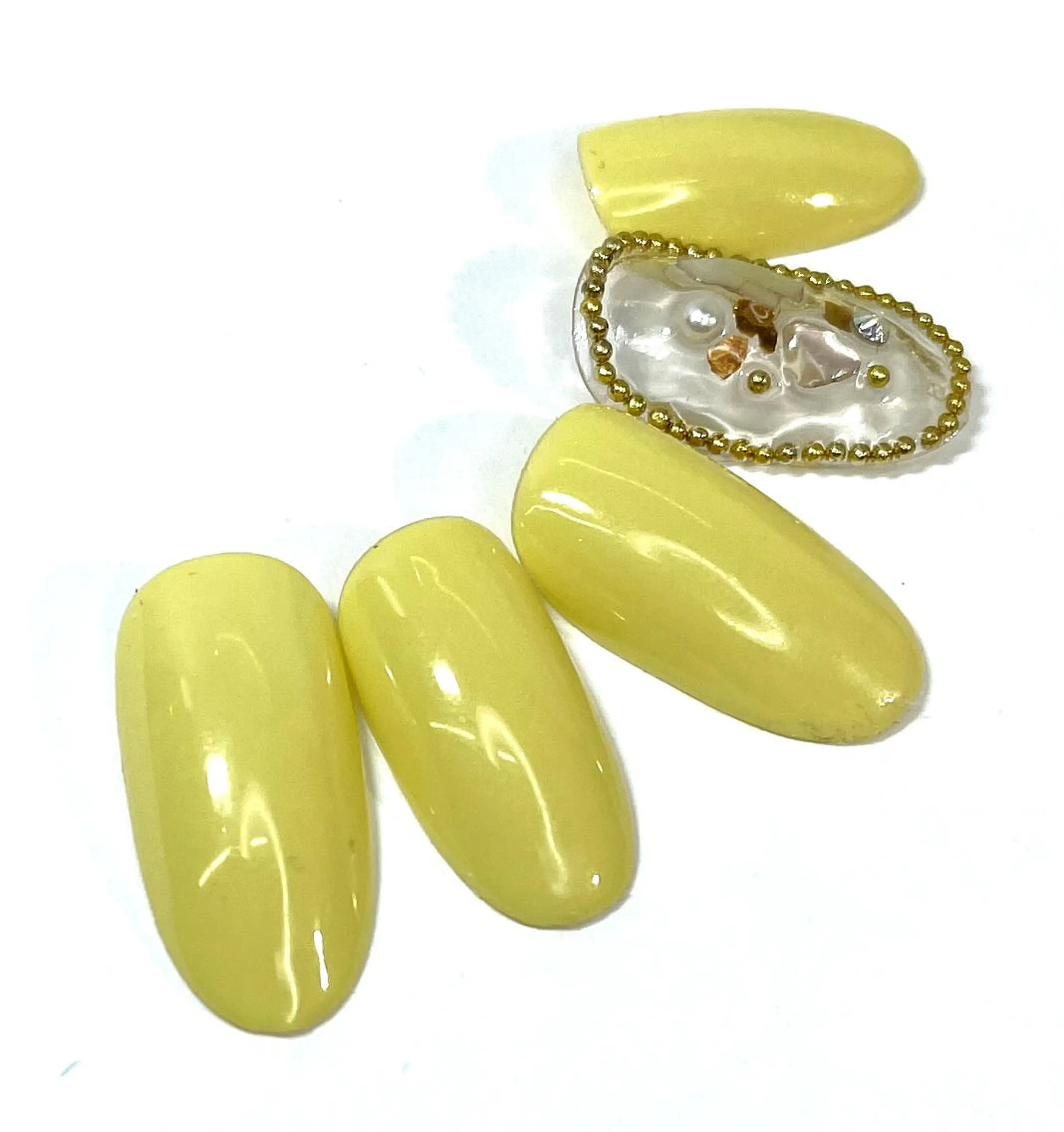 ネイル クリアネイル キラキラネイル ワンカラーネイル イワサキ  のネイルデザイン