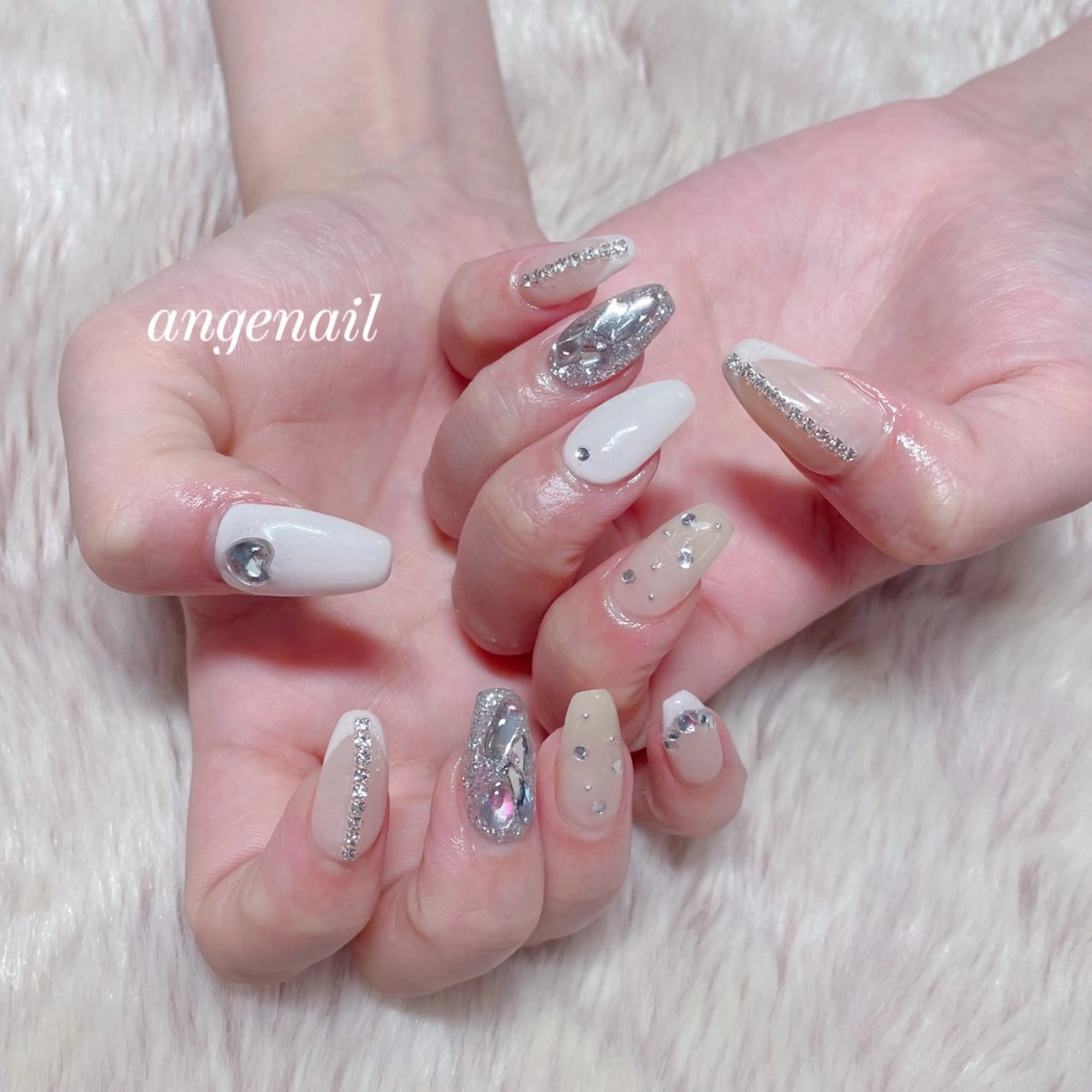 ネイル ハンドネイル オーナーネイリスト MAKIのネイルデザイン