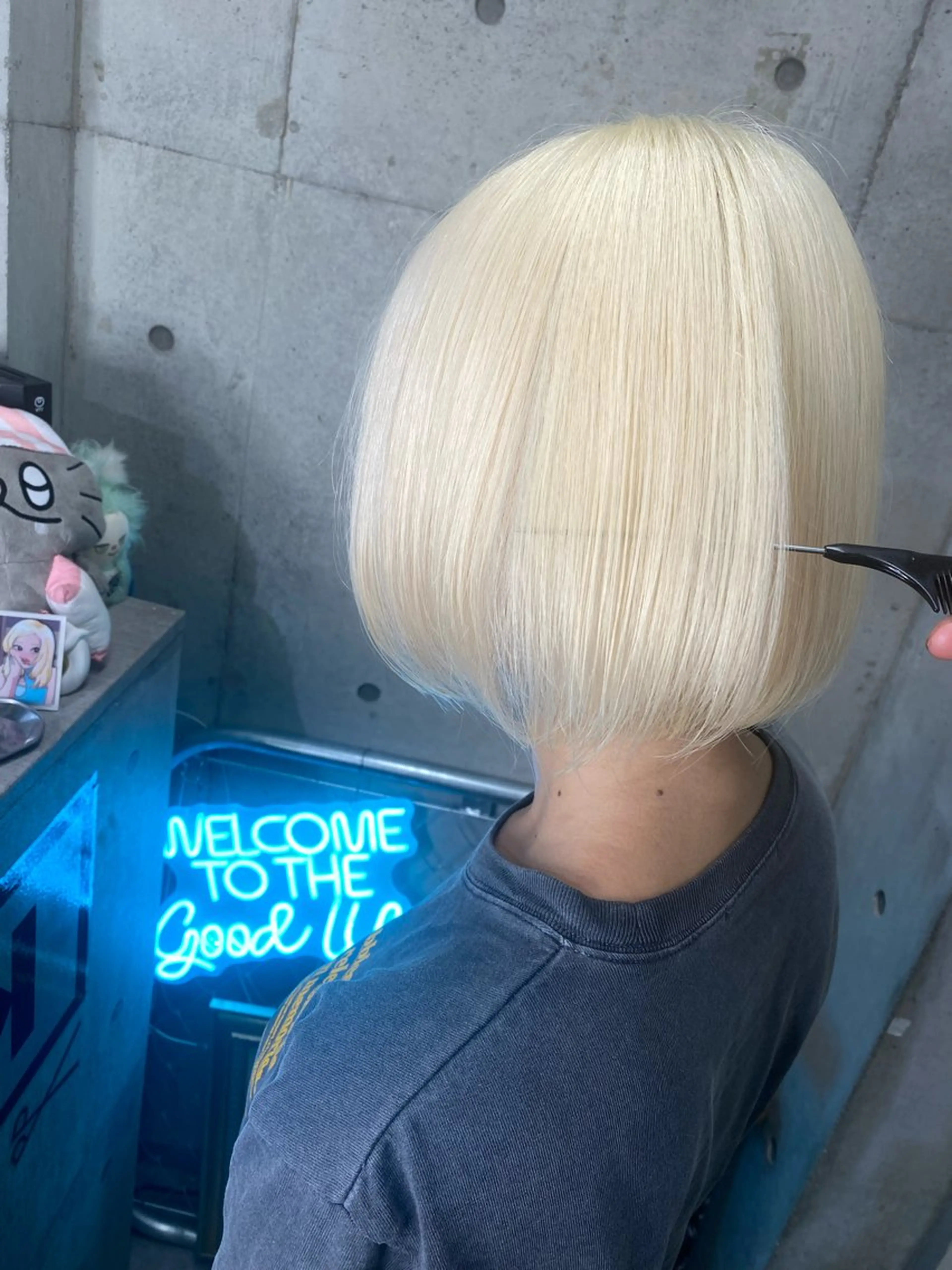 ショート カラー 抜きっぱなしブロンド ブロンド ホワイトブロンド ヘアカラー トリートメント 國分 伸也のヘアスタイル