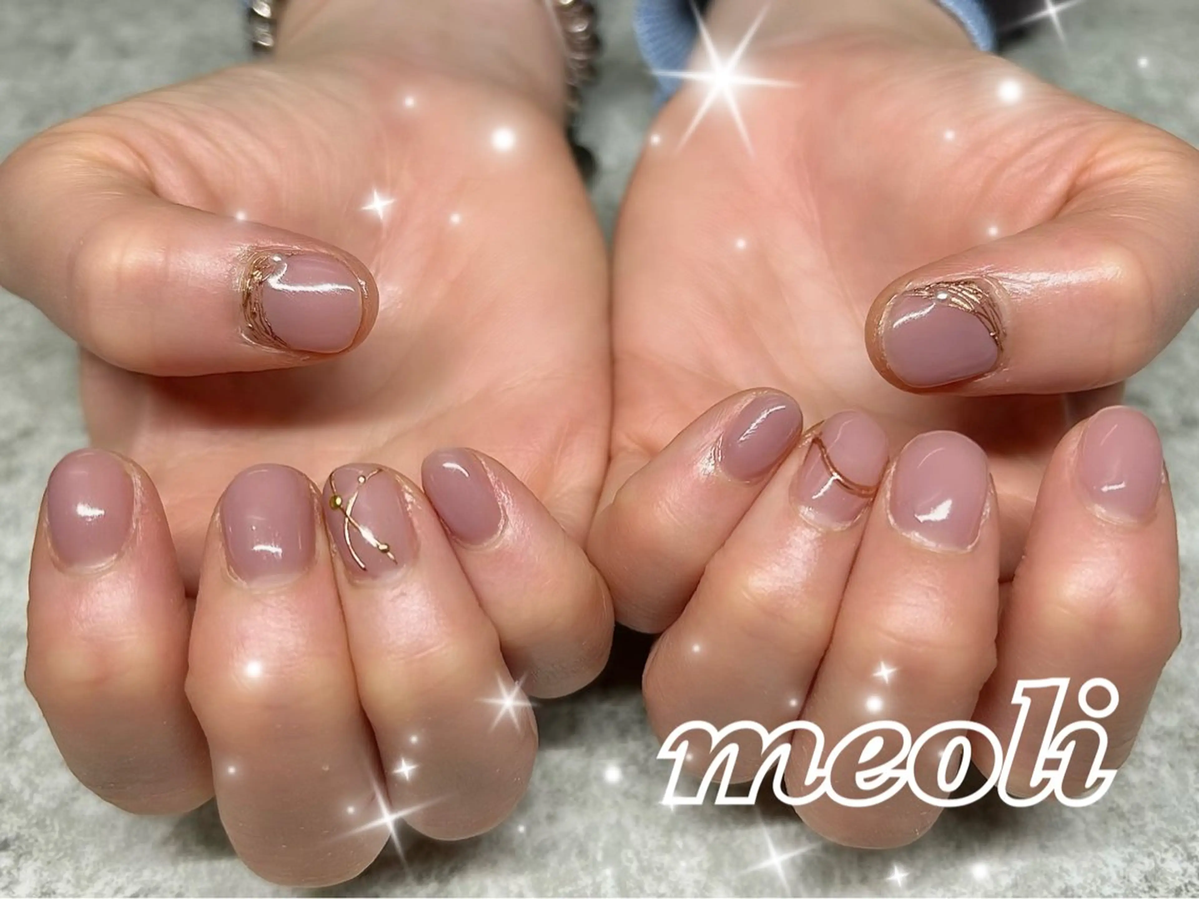 ネイル アートネイル ミラーネイル ワンカラーネイル ピンク ピンクベージュ ハンドネイル nail salon meoli　アヤのネイルデザイン