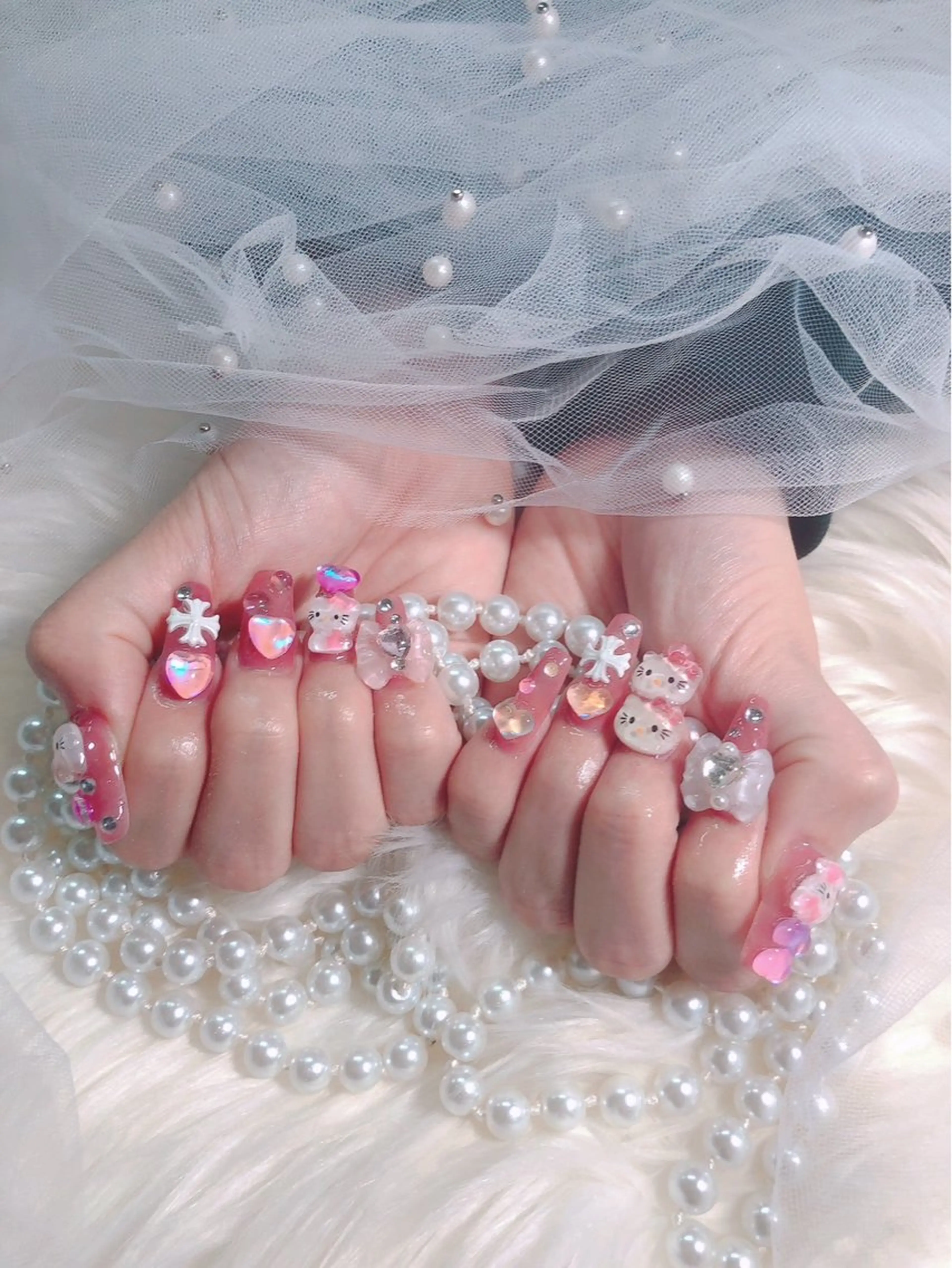 ミディアム ハンドネイル Hanaai Salon新大久保店のネイルデザイン