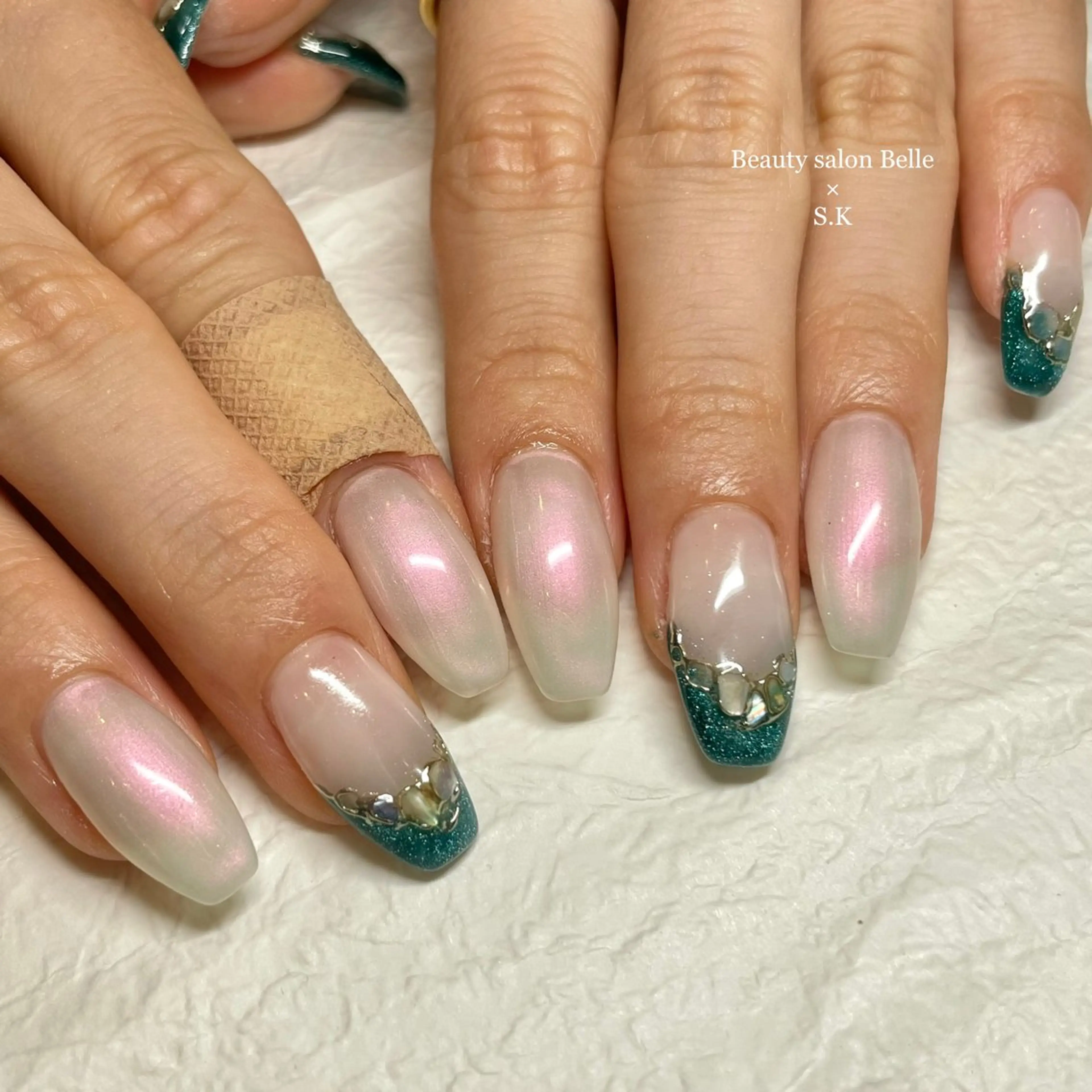 ネイル 持ち込み ラヴィアンローズ所属・S. kurumiのネイルデザイン