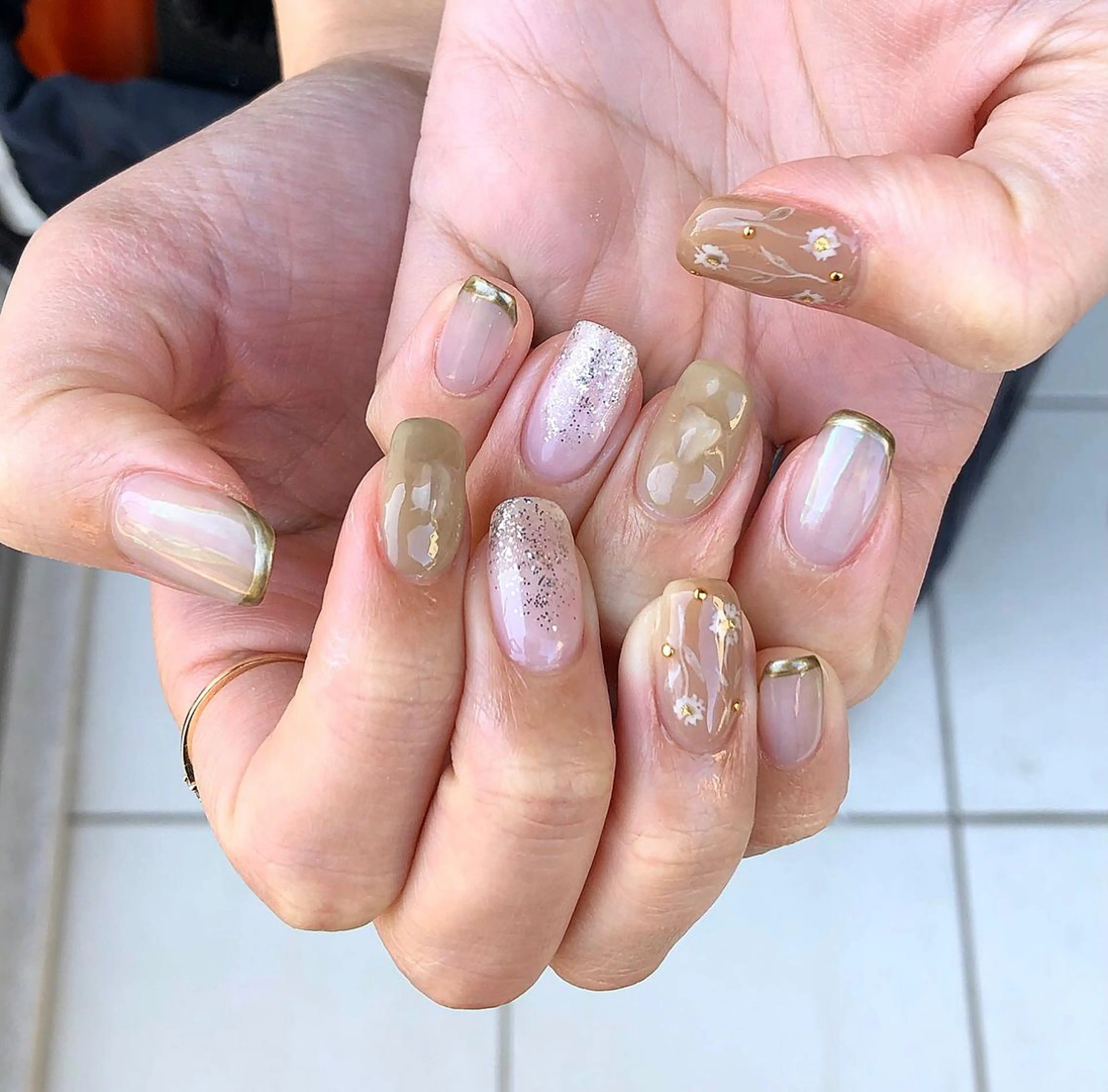 ネイル ハンドネイル émus nail Mamiのネイルデザイン