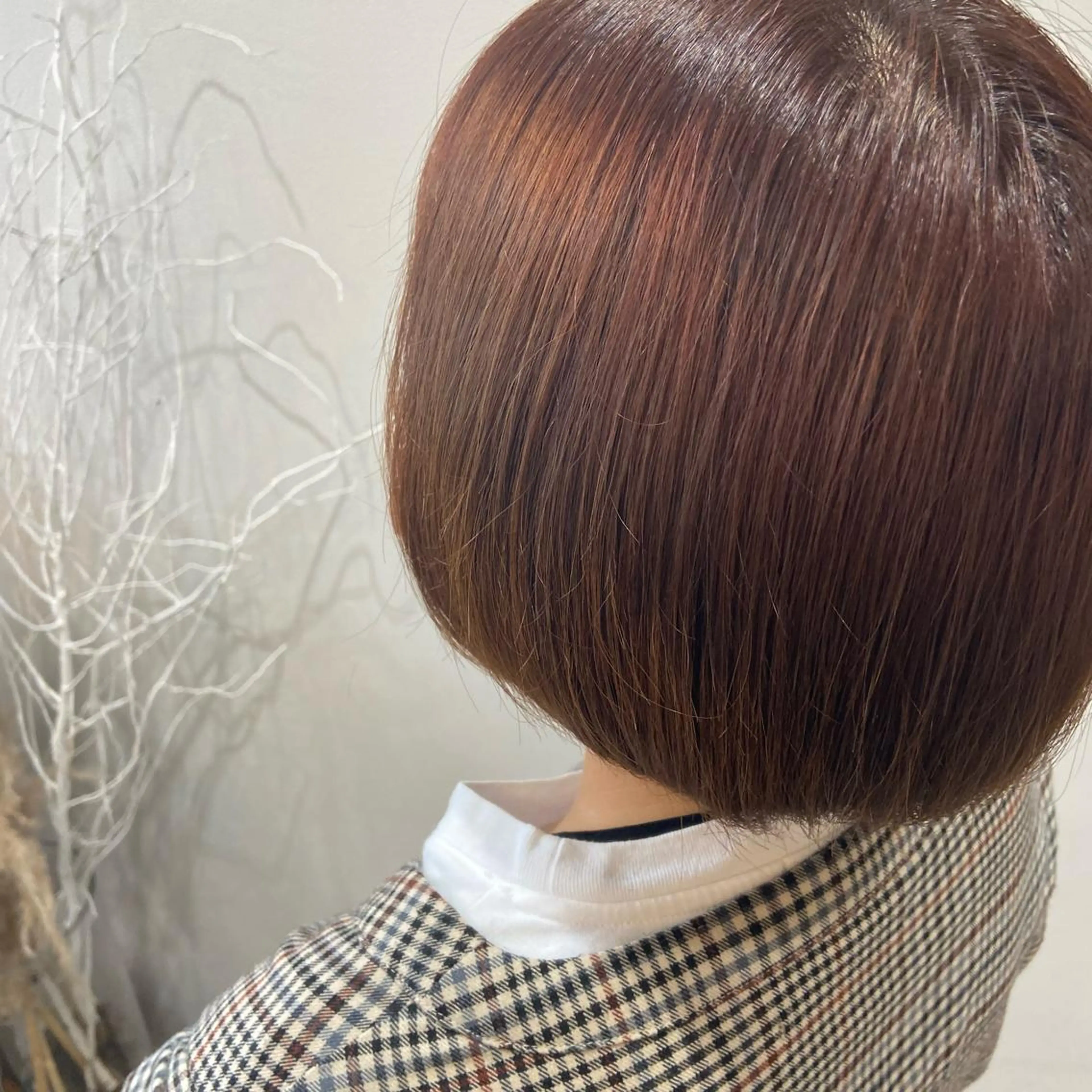 ミディアム カラー オレンジ ピンクカラー ボブ 松本 玲菜のヘアスタイル