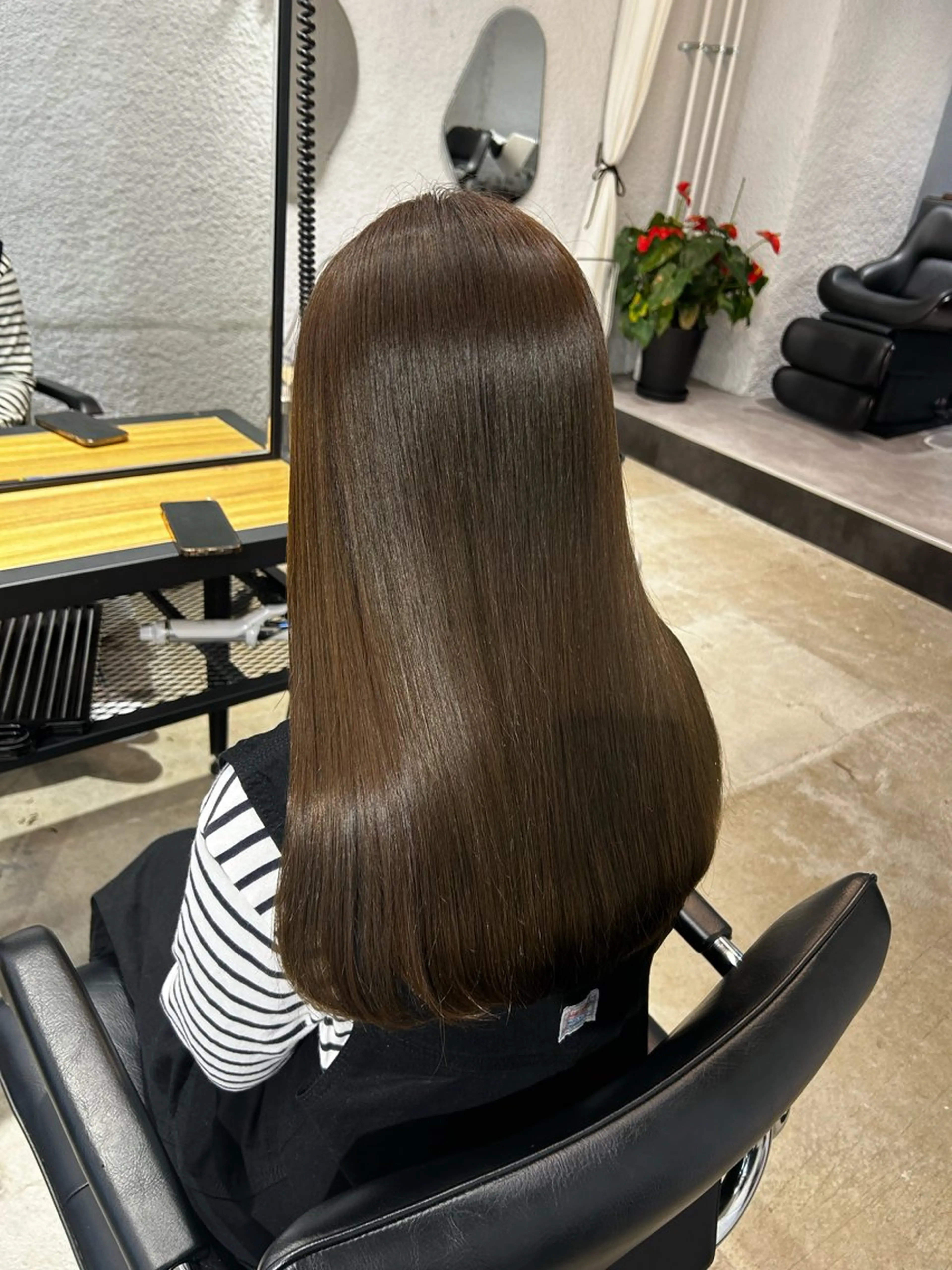 ロング カット ヘアカラー BATON所属・なかじま しほののヘアスタイル