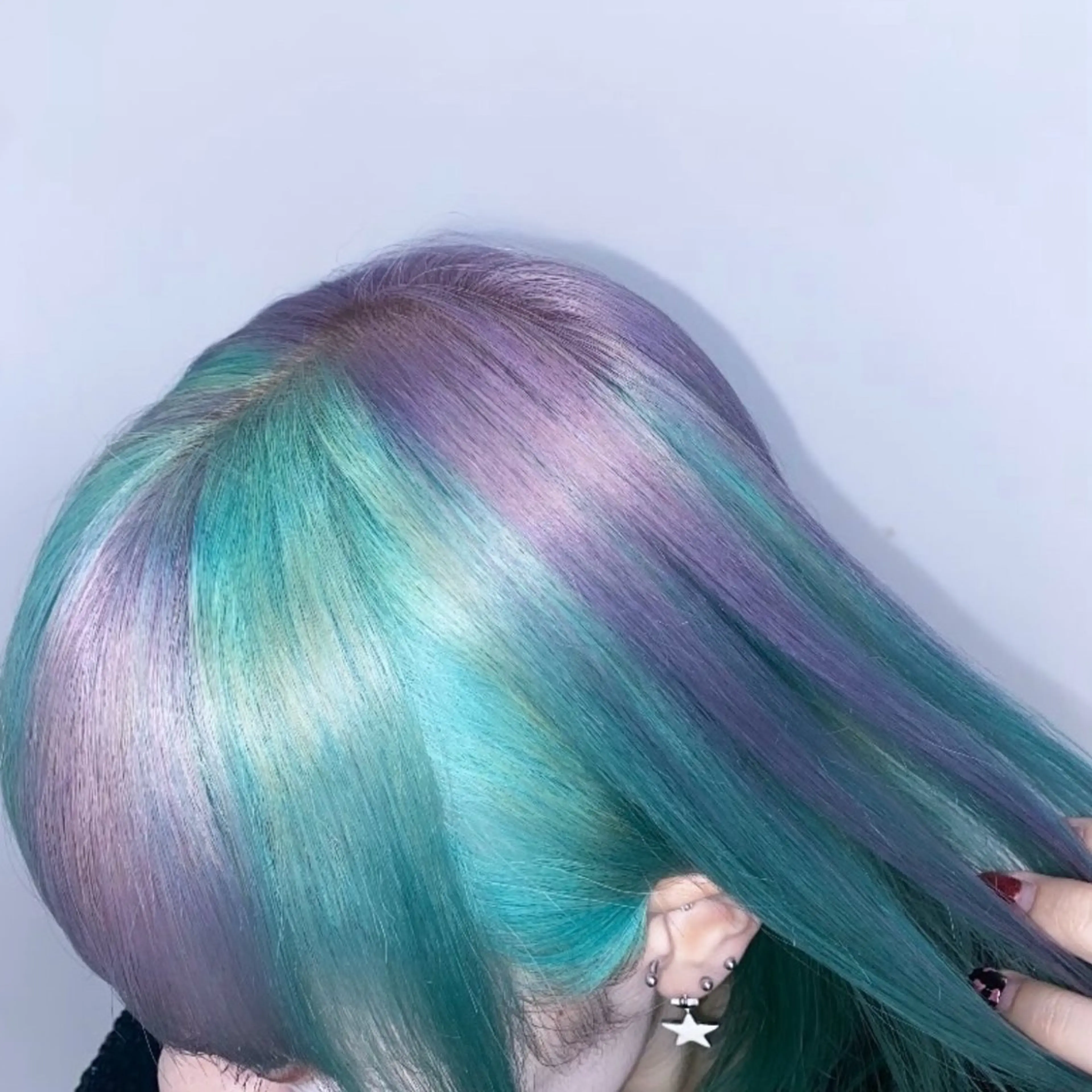 ショート カラー デザインカラー エメラルドグリーン ハイトーンカラー パープルカラー ヘアカラー ★デザインカラー ハイトーン ももか★のヘアスタイル