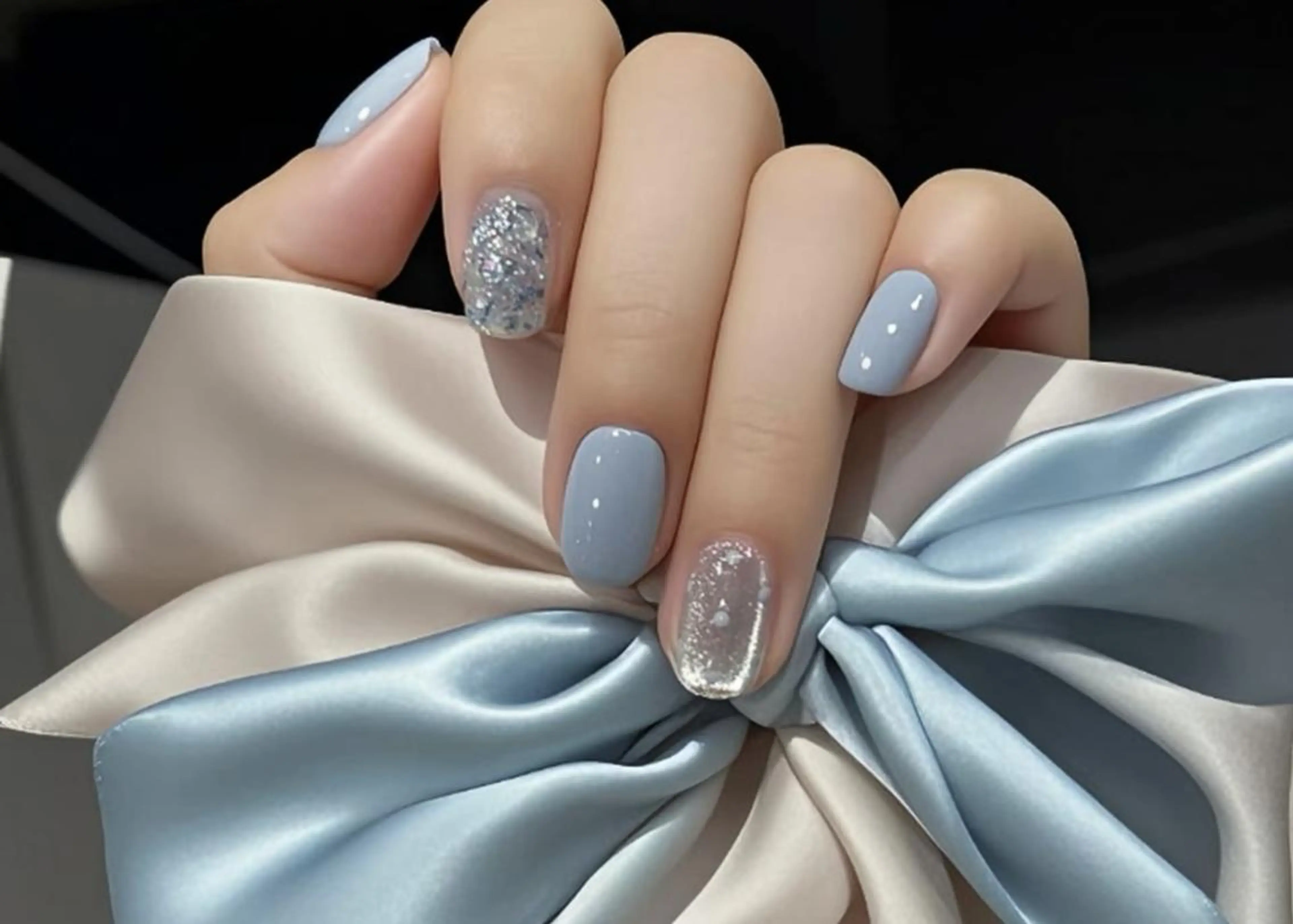 ネイル マグネットネイル マグネットワンカラー ワンカラーネイル ハンドネイル MOTOI RAN🍒のネイルデザイン