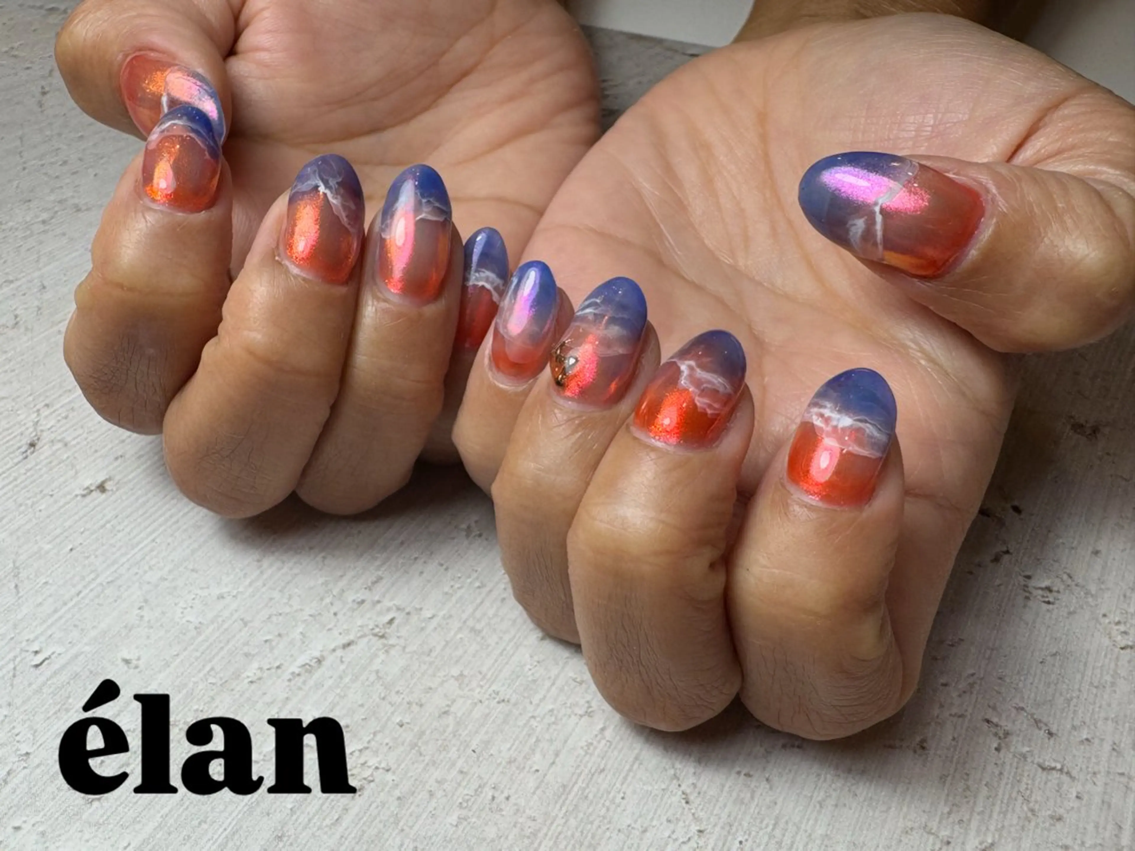 ネイル élan所属・élan MIKAの眉毛・アイブロウイメージ