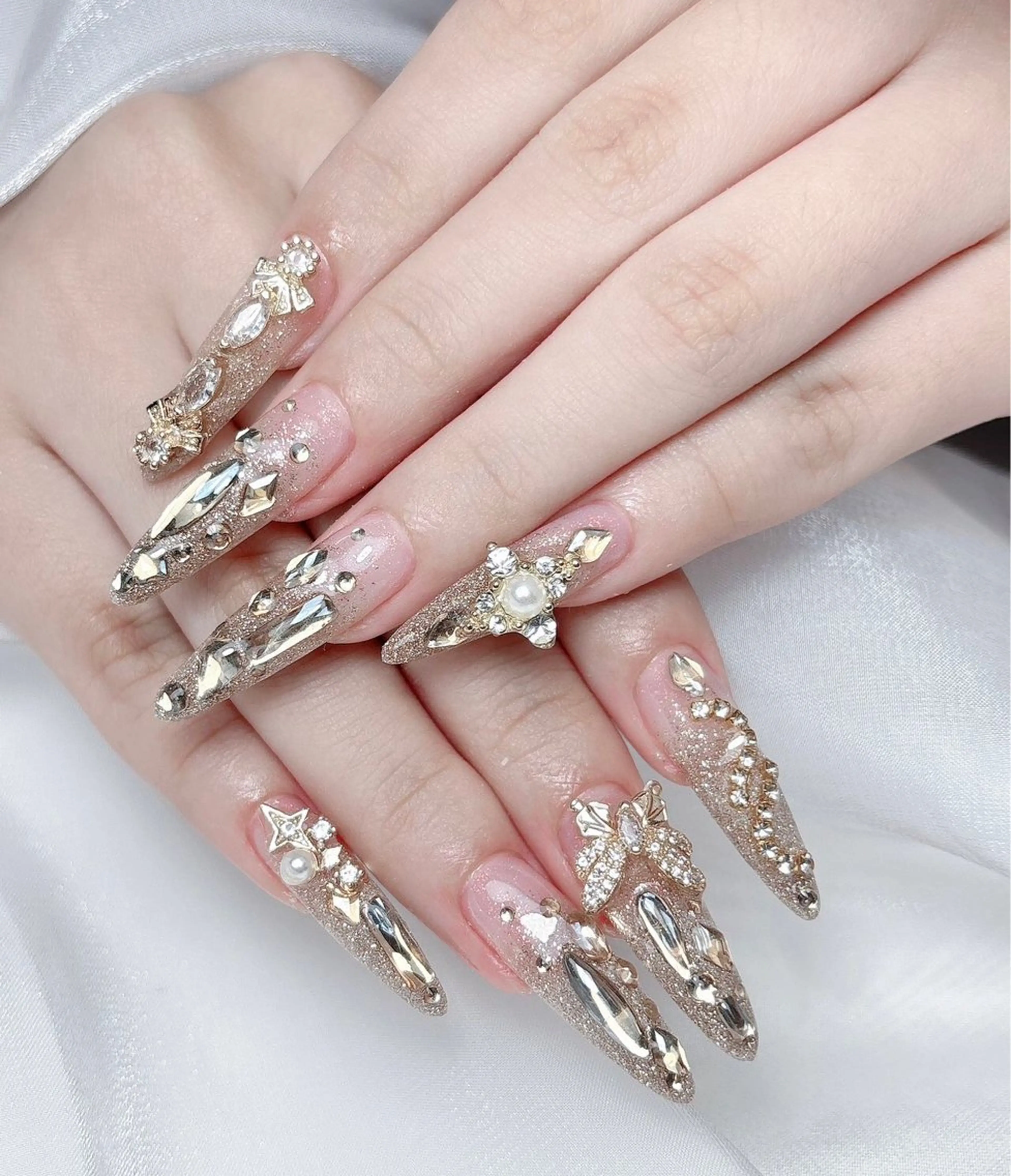ネイル ハンドネイル 🎀Ｍ nails✨ ビューティーのネイルデザイン